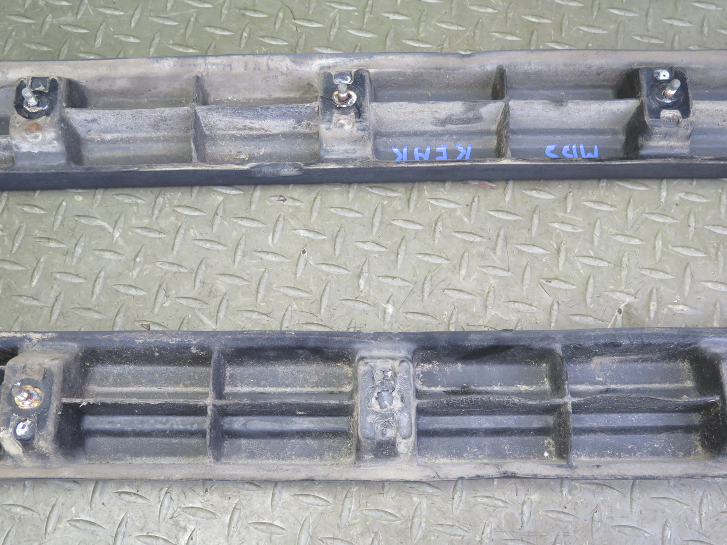 80-87 BMW E24 633CSi 635CSi Rear Bumper Impact Rubber Strip Molding OEM