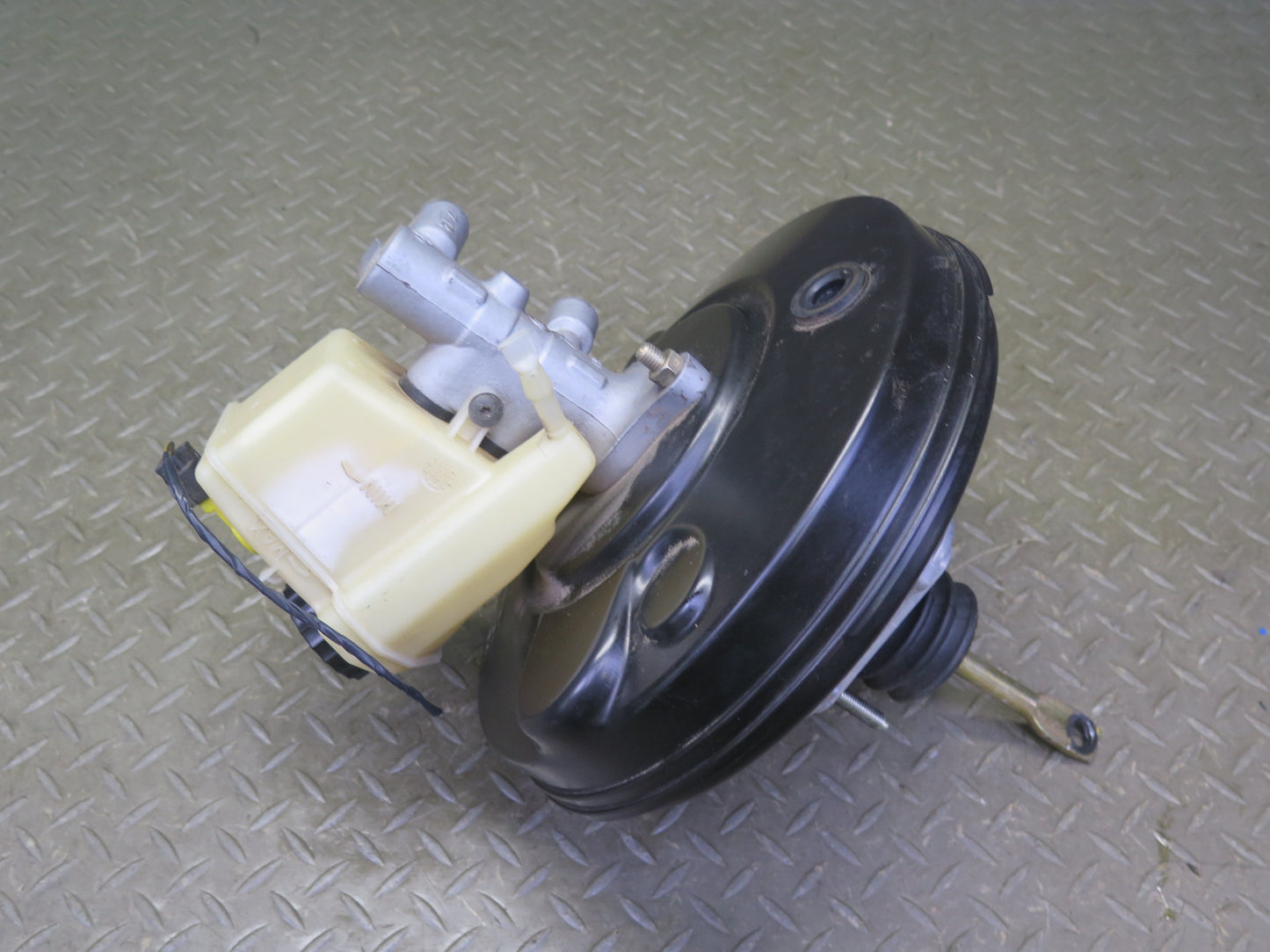 03-06 BMW E86 E85 Z4 Brake Master Cylinder Booster Fluid Reservoir Tank OEM