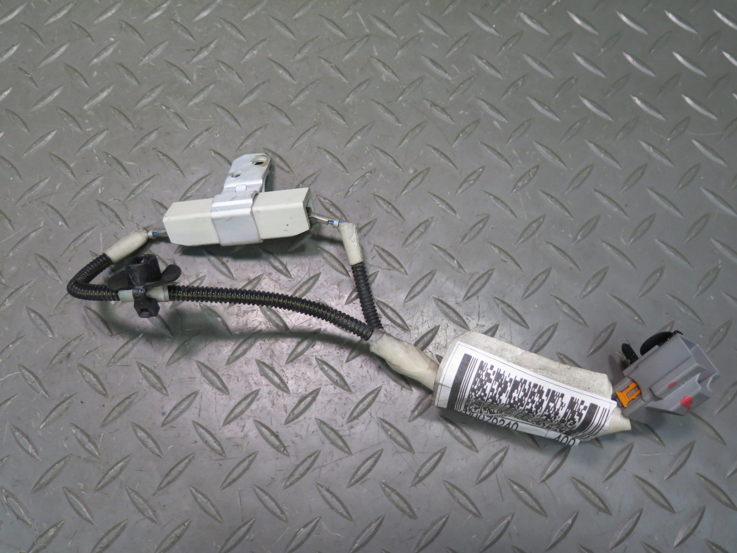 2014-2020 Maserati Ghibli M157 Rear Antenna Wiring Harness Resistor Cable
