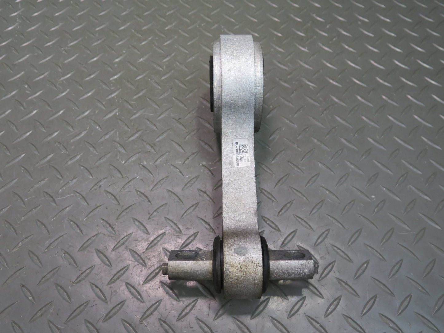 2014-2020 Maserati Ghibli M157 SQ4 3.0L Engine Motor Right Mount Torque Link Rod