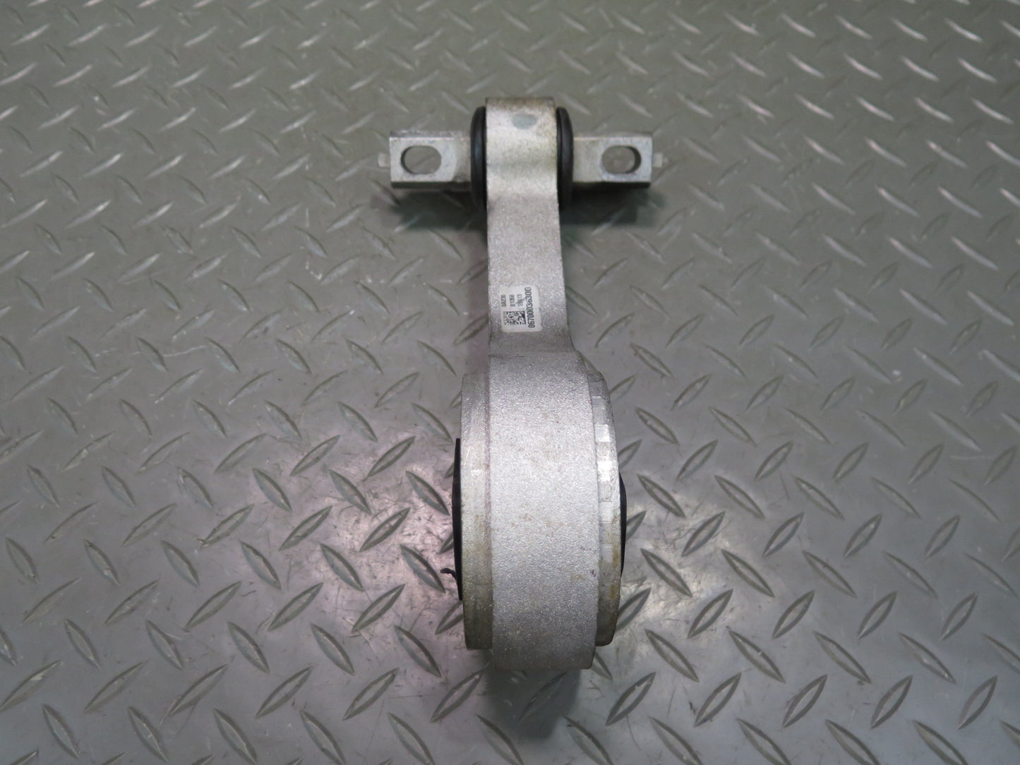 2014-2020 Maserati Ghibli M157 SQ4 3.0L Engine Motor Right Mount Torque Link Rod