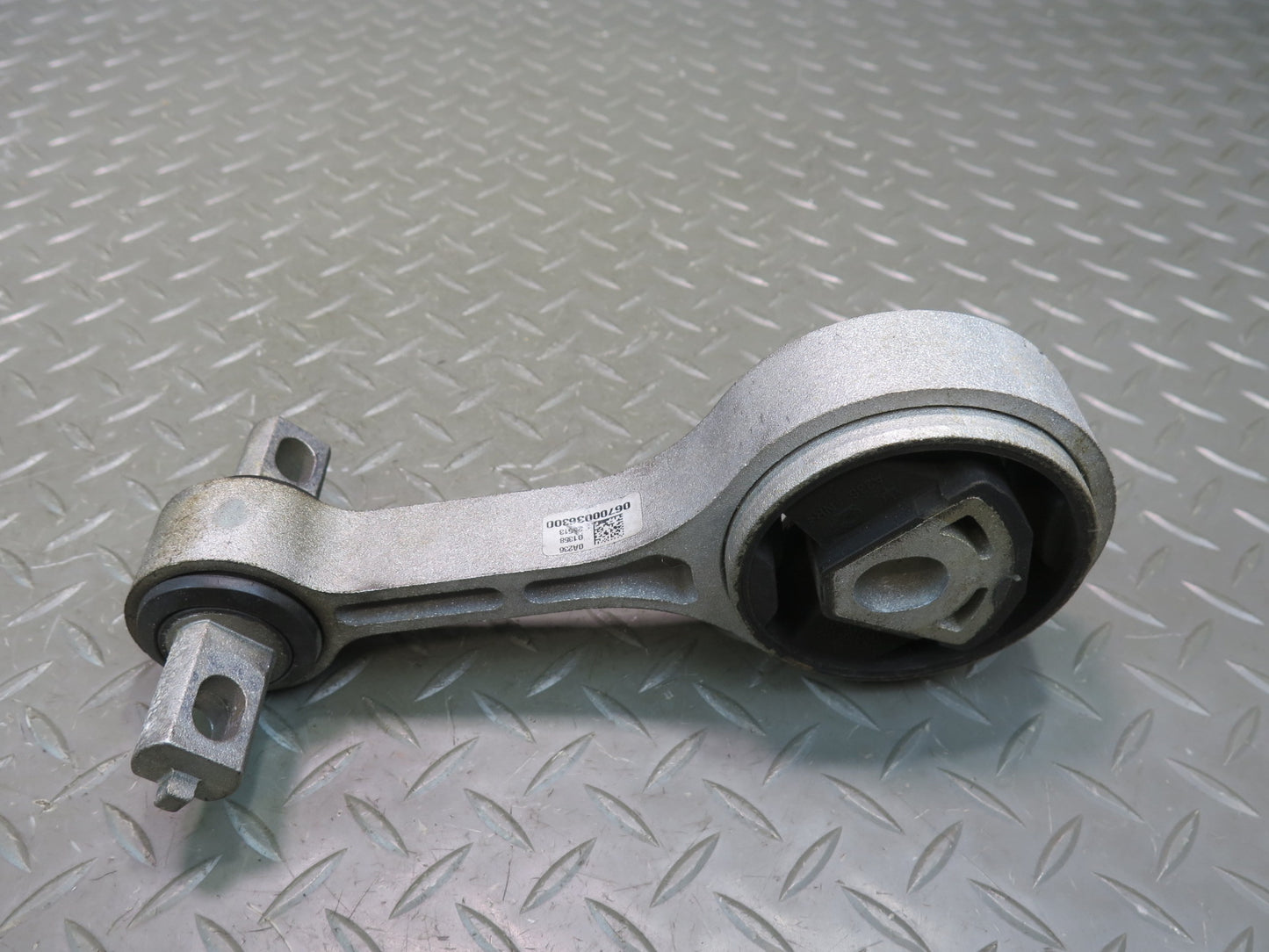 2014-2020 Maserati Ghibli M157 SQ4 3.0L Engine Motor Right Mount Torque Link Rod