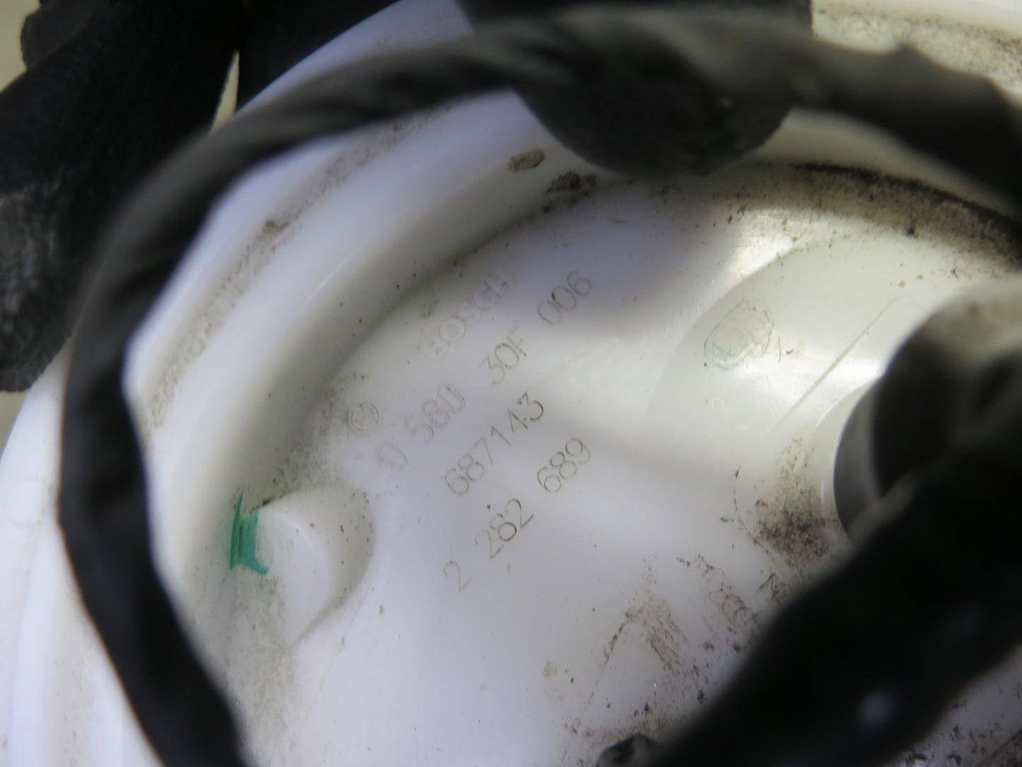 2006-2010 BMW E60 M5 S85 Fuel Pump Level Sensor Sending Unit Set of 2