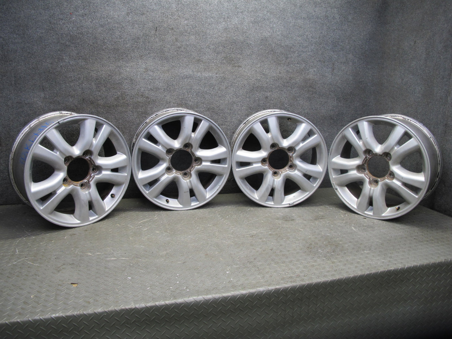 2003-2005 Lexus UZJ100L LX470 Factory R18" Alloy Wheel Rim 18x8J ET60 Set of 4