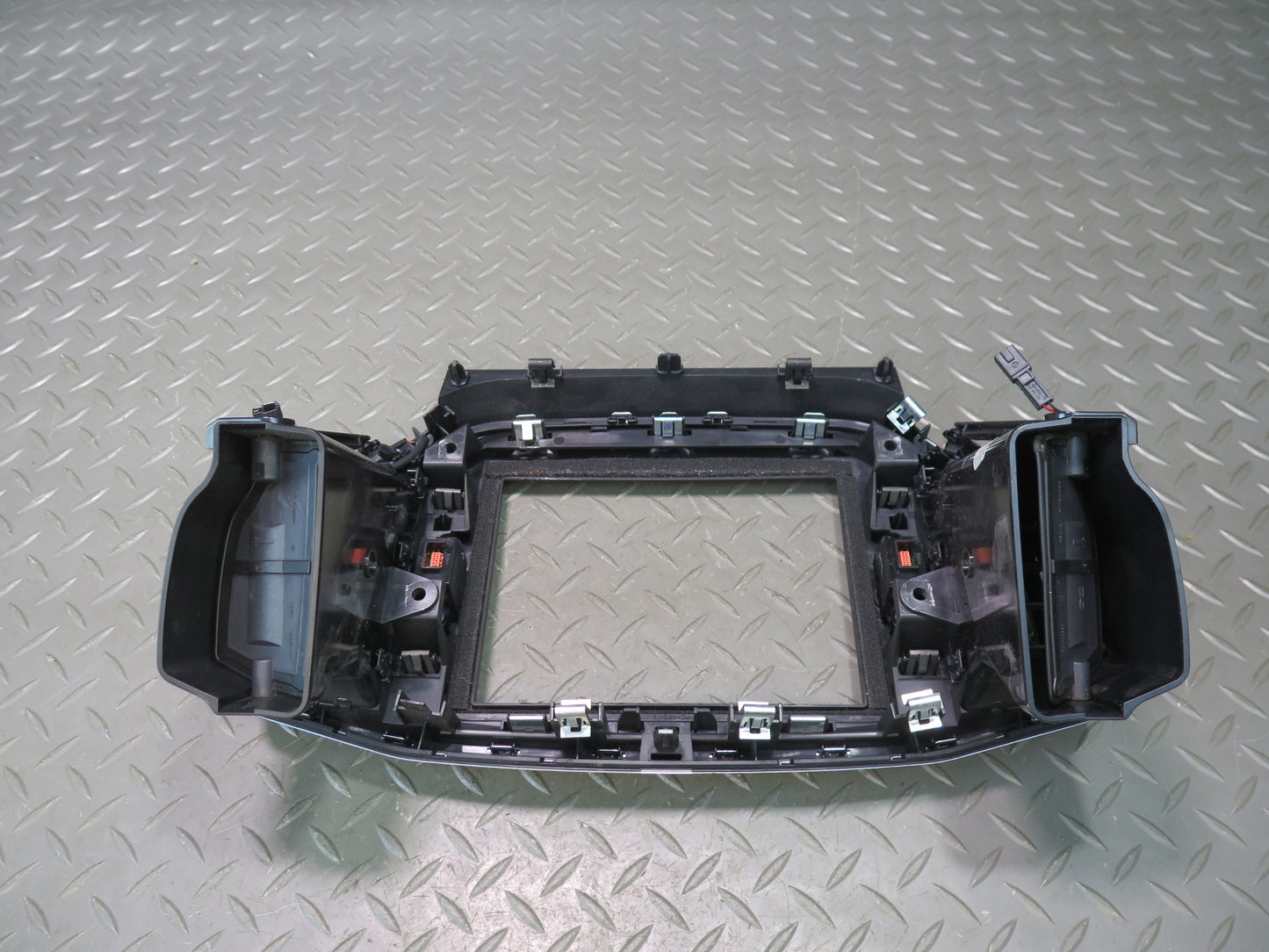 14-17 Maserati Ghibli M157 Dash Center Left Right A/C Air Vent Grille Bezel Set