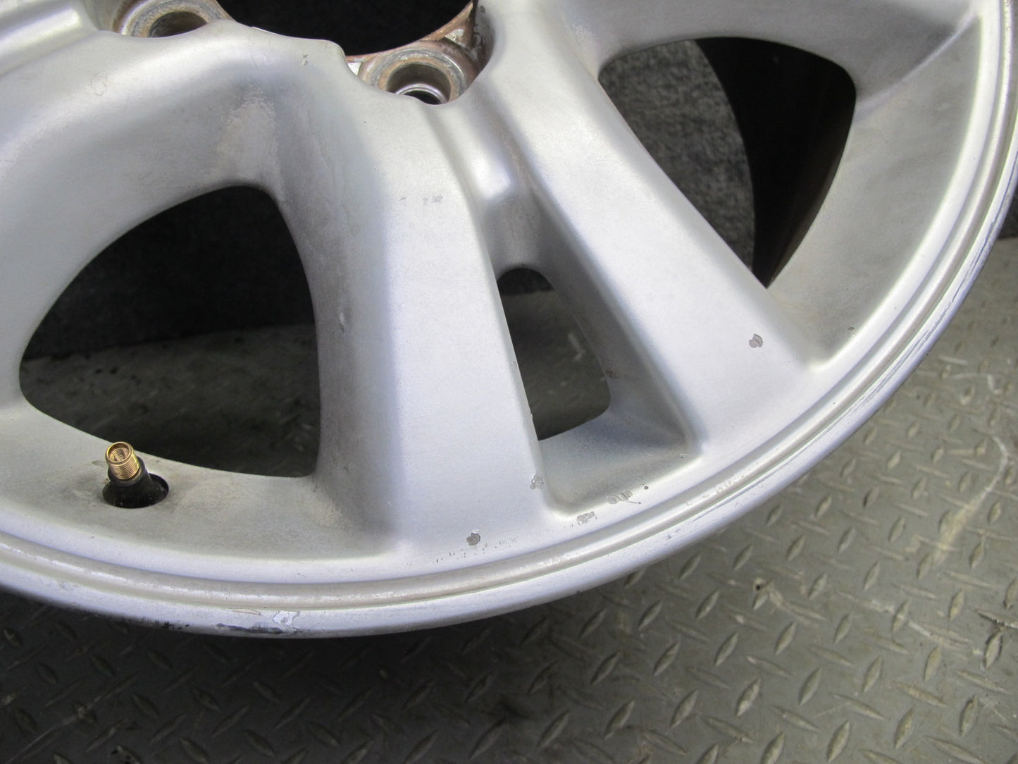 2003-2005 Lexus UZJ100L LX470 Factory R18" Alloy Wheel Rim 18x8J ET60 Set of 4