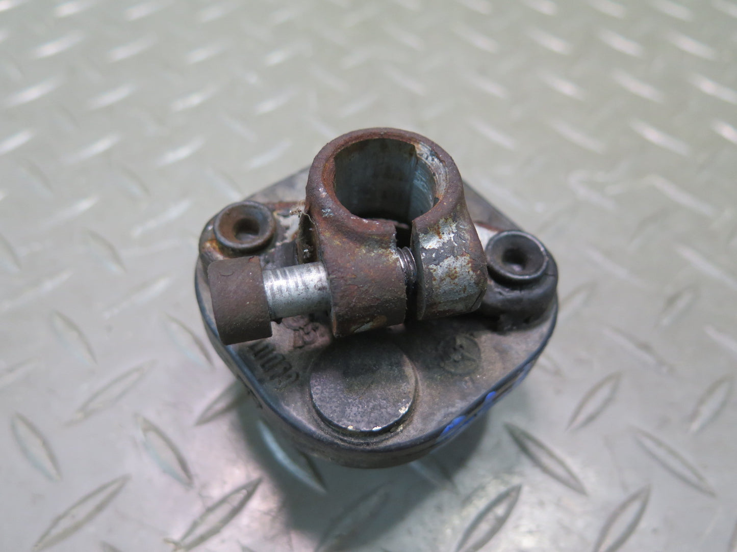 94-02 Mercedes R129 Sl-class Steering Column Shaft U Joint OEM