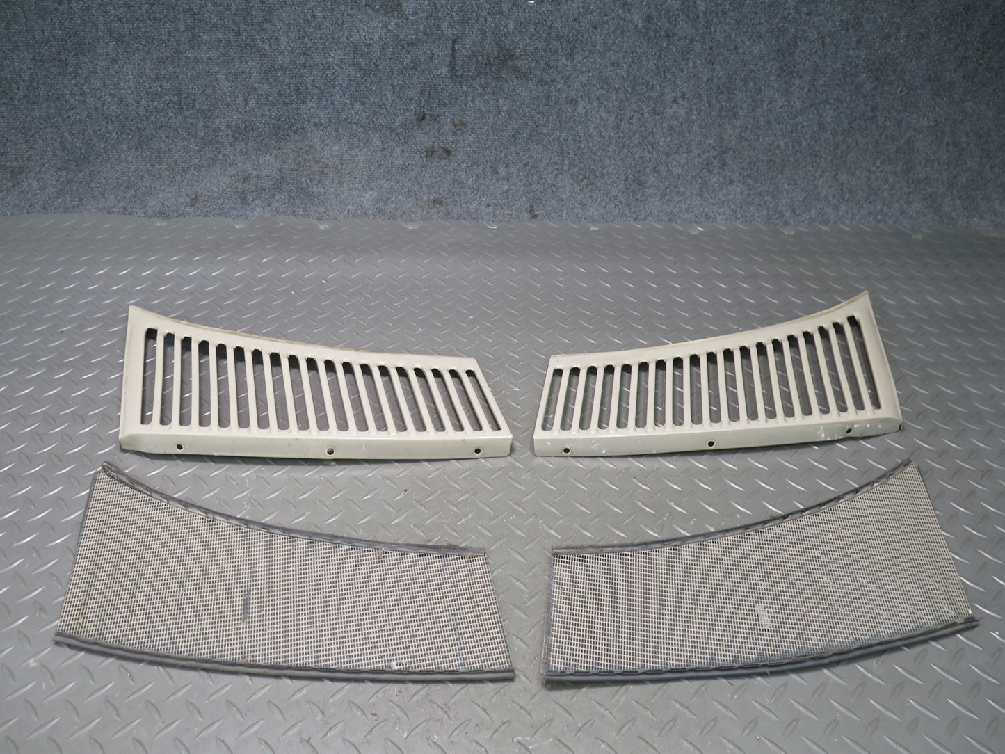 73-89 Mercedes R107 Front Left & Right Hood Cowl Vent Trim Grille Set Beige OEM