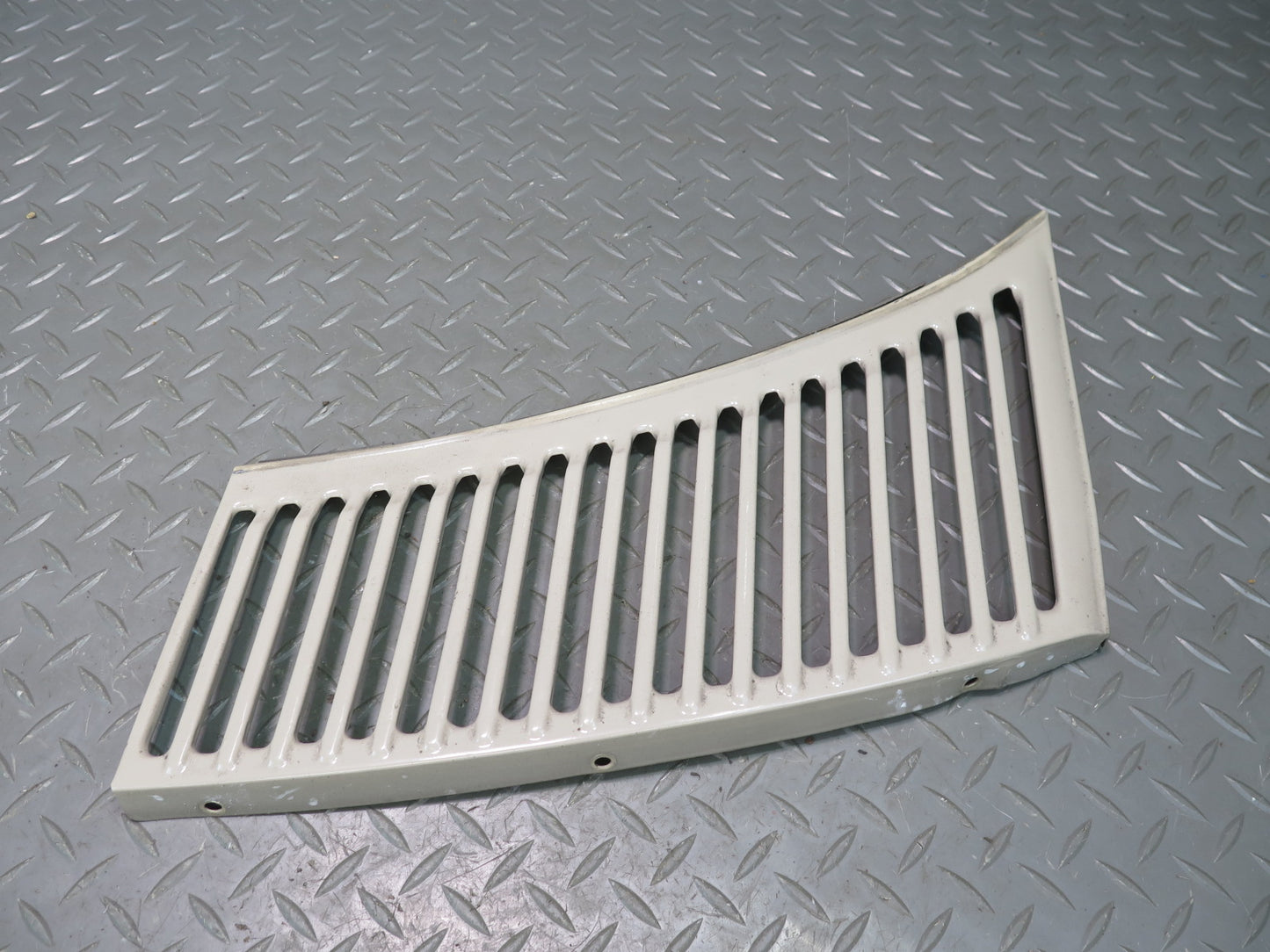 73-89 Mercedes R107 Front Left & Right Hood Cowl Vent Trim Grille Set Beige OEM