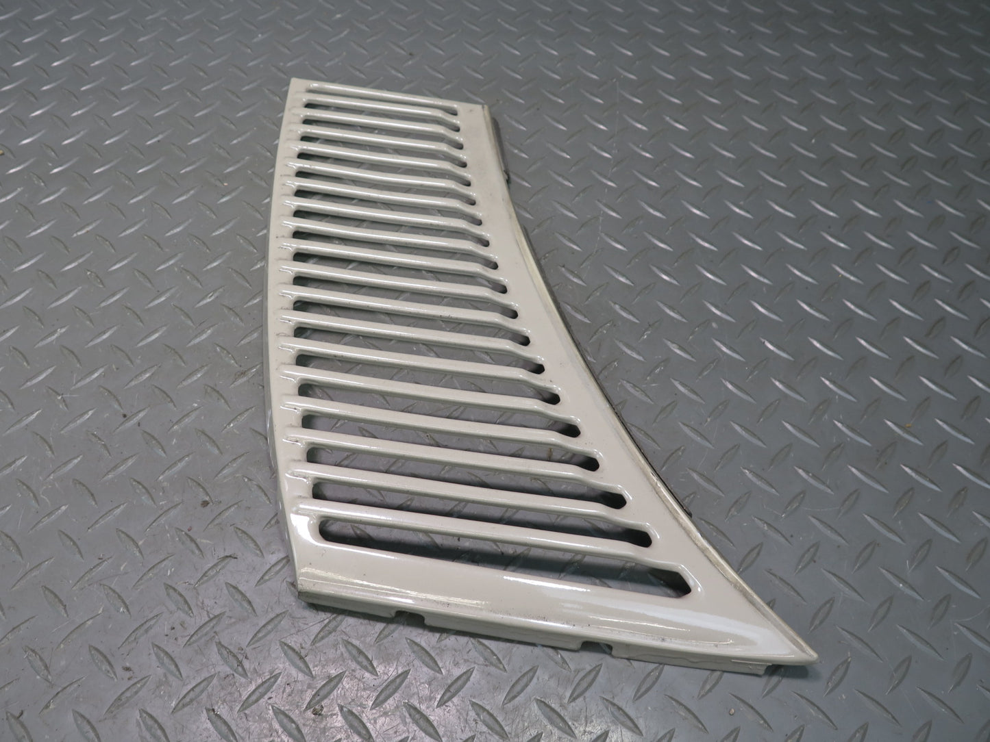 73-89 Mercedes R107 Front Left & Right Hood Cowl Vent Trim Grille Set Beige OEM
