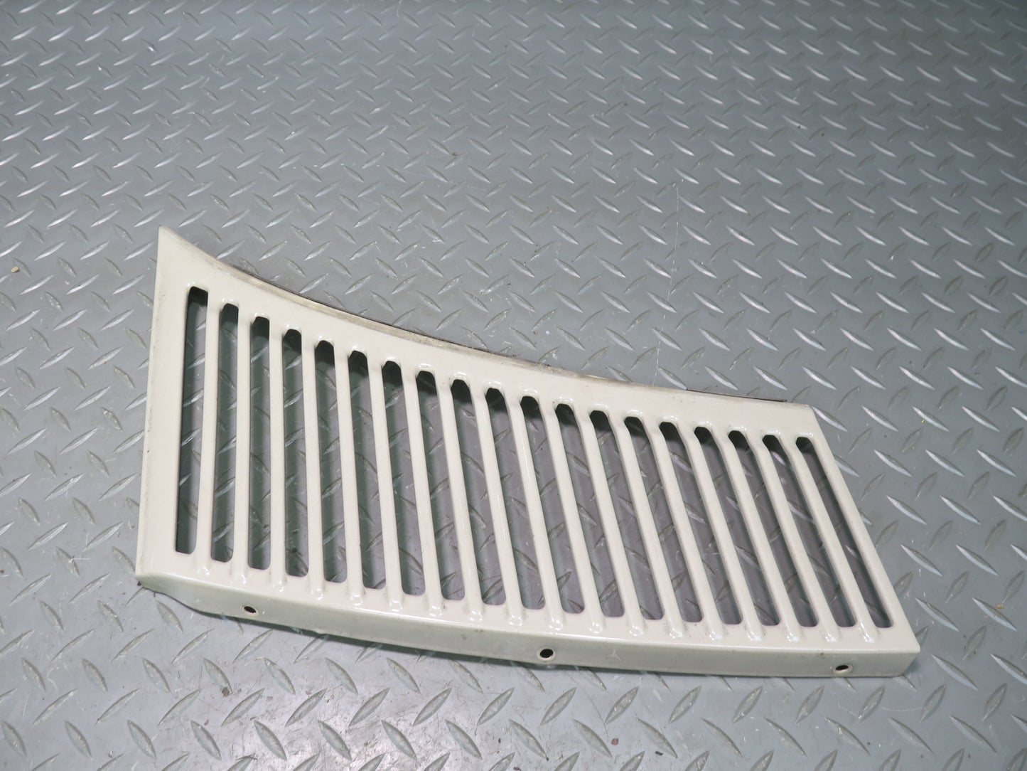 73-89 Mercedes R107 Front Left & Right Hood Cowl Vent Trim Grille Set Beige OEM