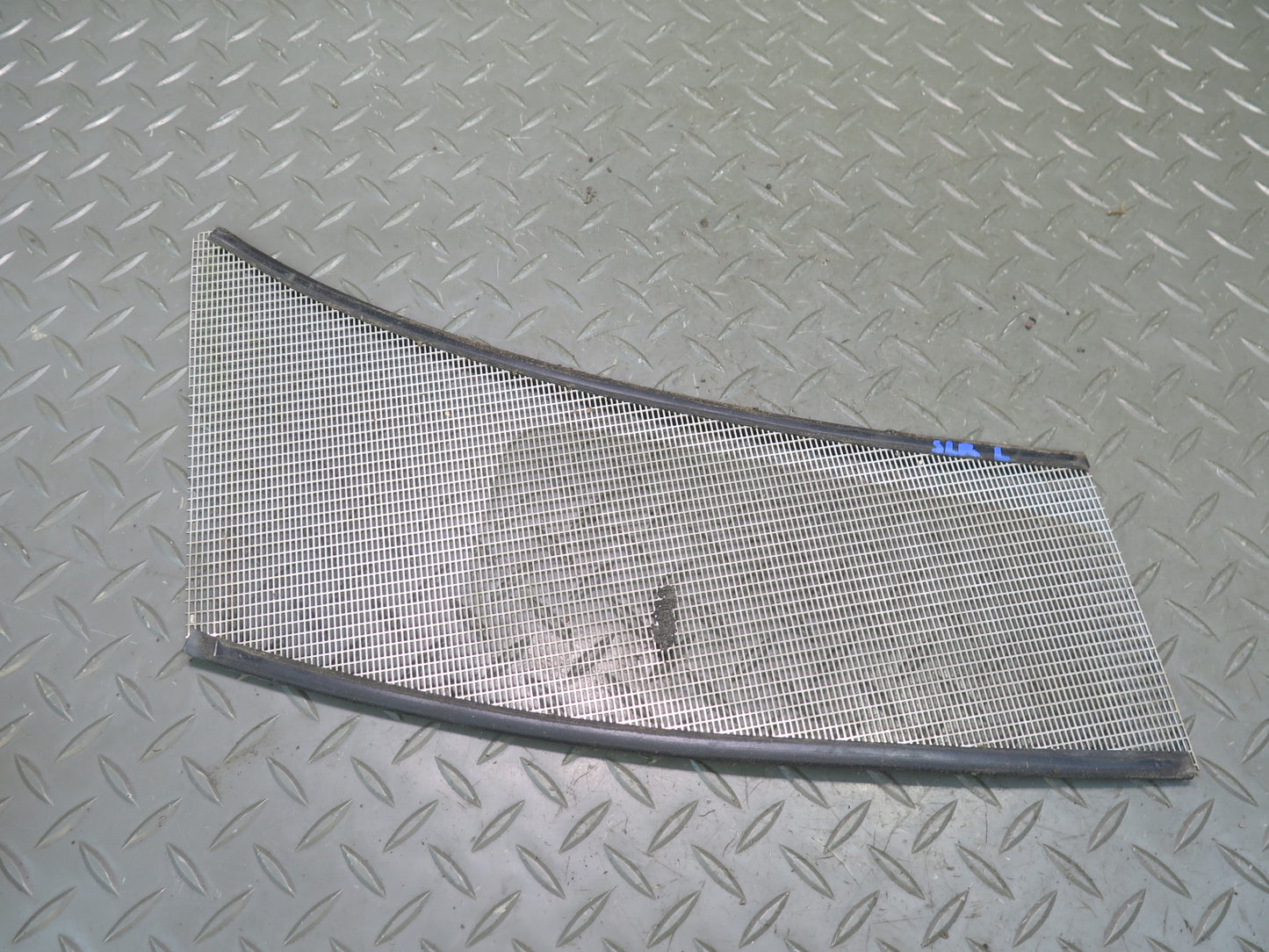 73-89 Mercedes R107 Front Left & Right Hood Cowl Vent Trim Grille Set Beige OEM