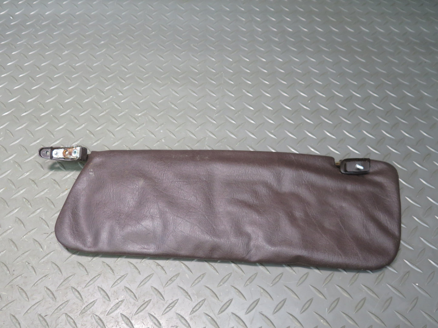 73-85 Mercedes R107 Sl-class Set of 2 Front Left & Right Sun Visor Brazil OEM