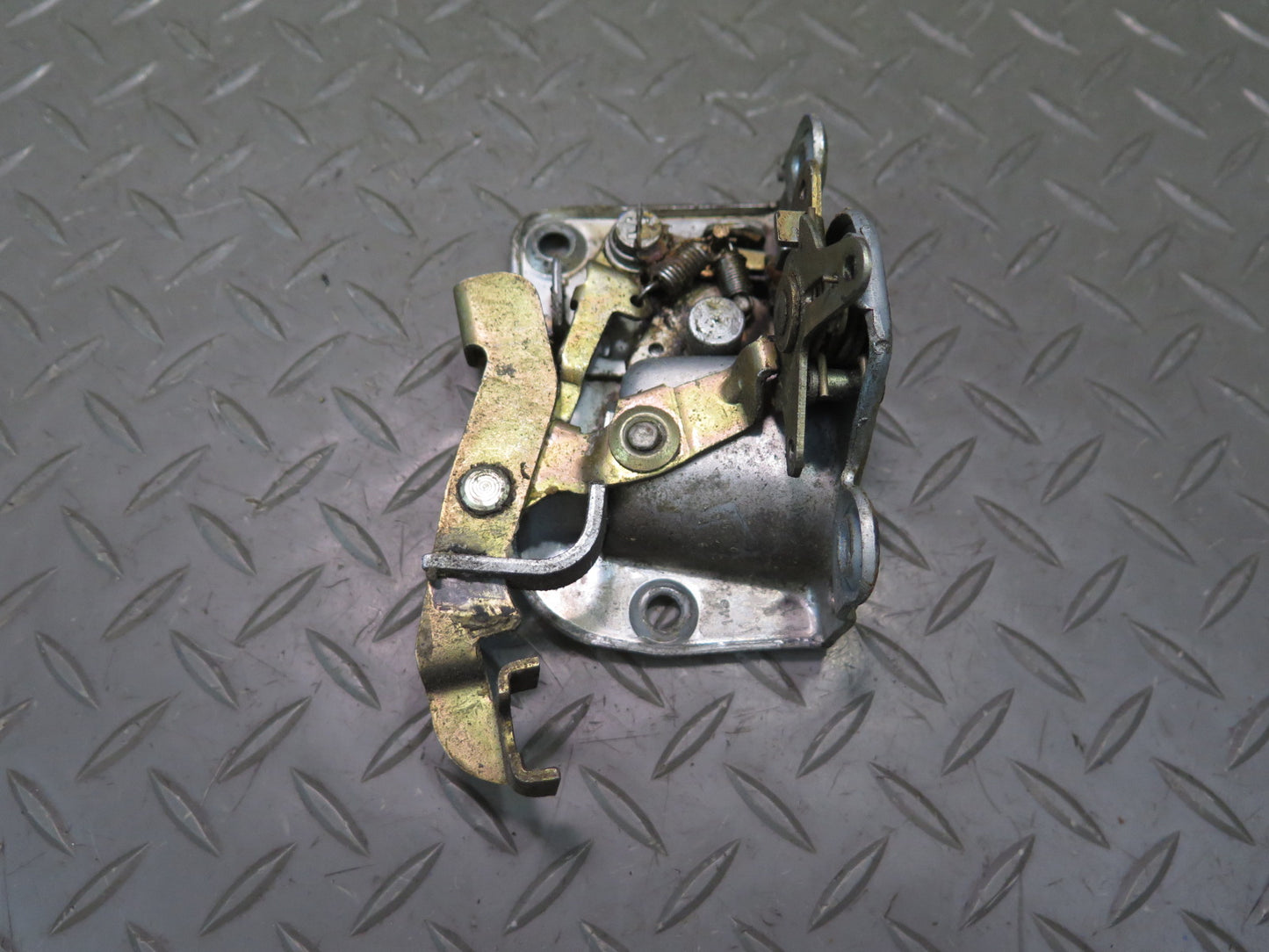 73-85 Mercedes R107 Front Left Driver Door Lock Latch Actuator OEM