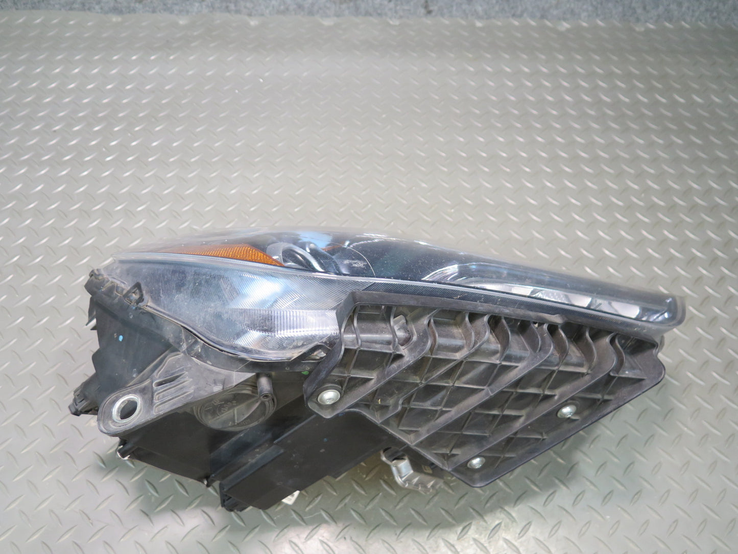 2014-2017 Maserati Ghibli M157 Right Pass Side Adaptive Xenon HID Headlight Lamp