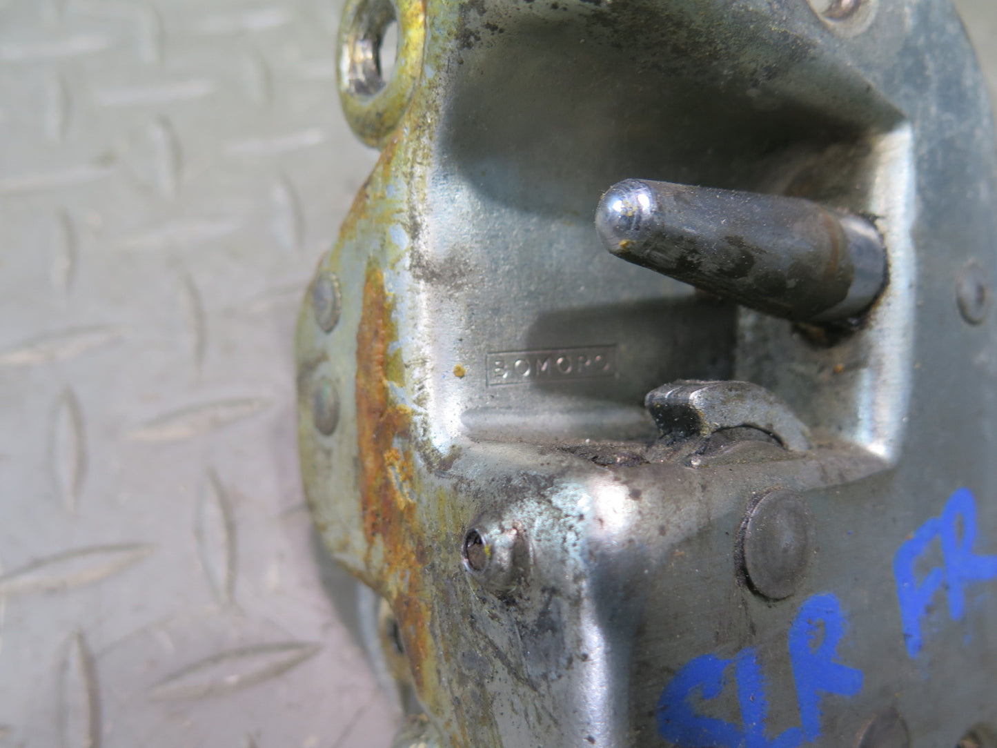 73-85 Mercedes R107 Front Right Passenger Door Lock Latch Actuator OEM