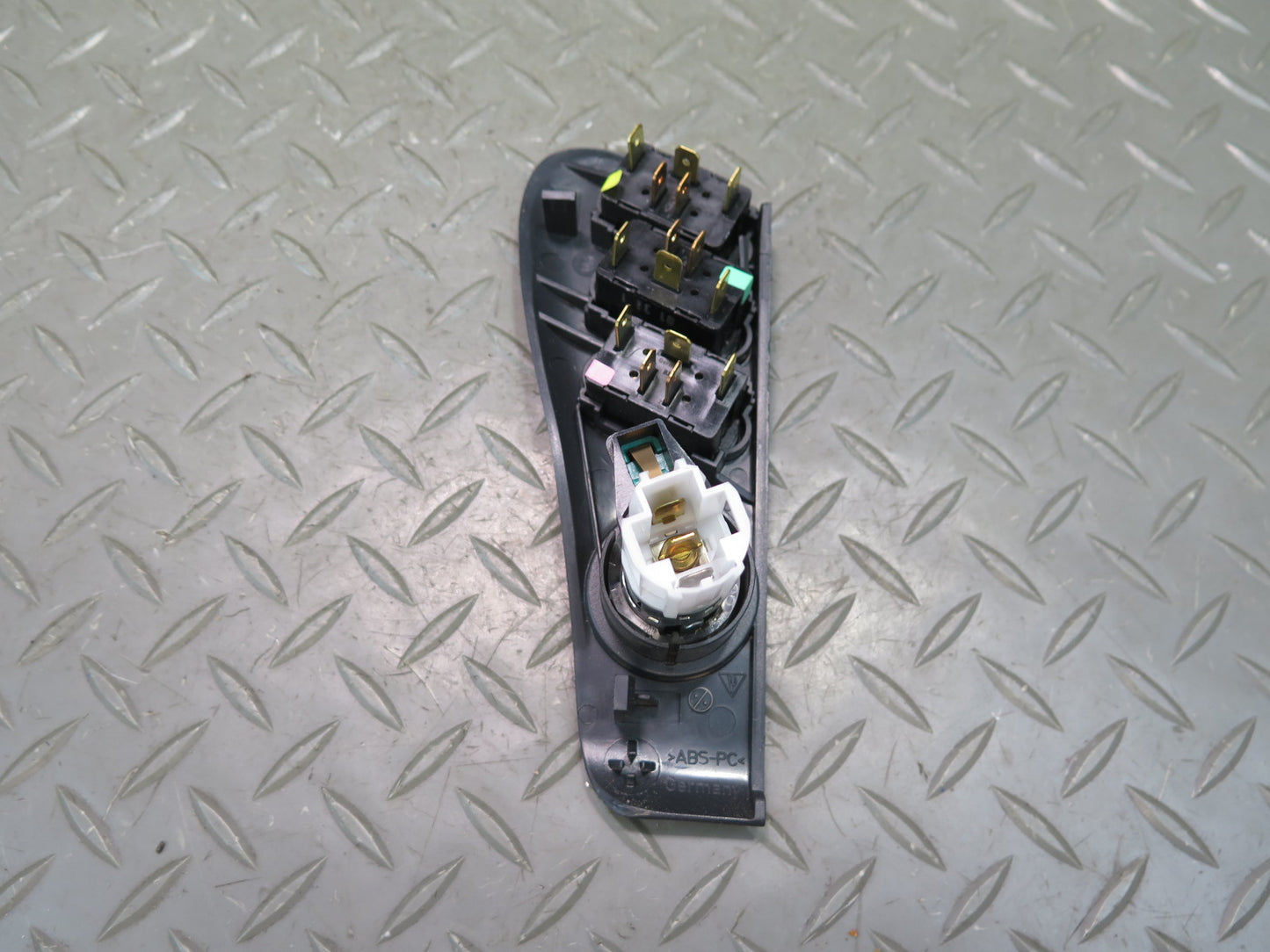 2000-2002 Porsche Boxster 986 Front Right Center Console Switch Panel Trim