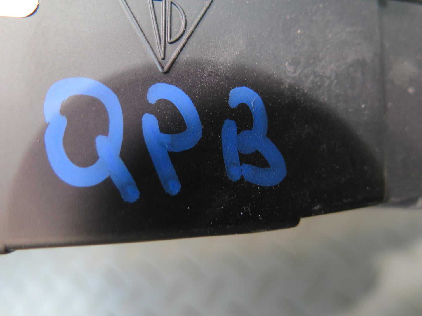 2000-2004 Porsche Boxster 986 S M/T  Instrument Cluster Gauge Speedometer w Trim