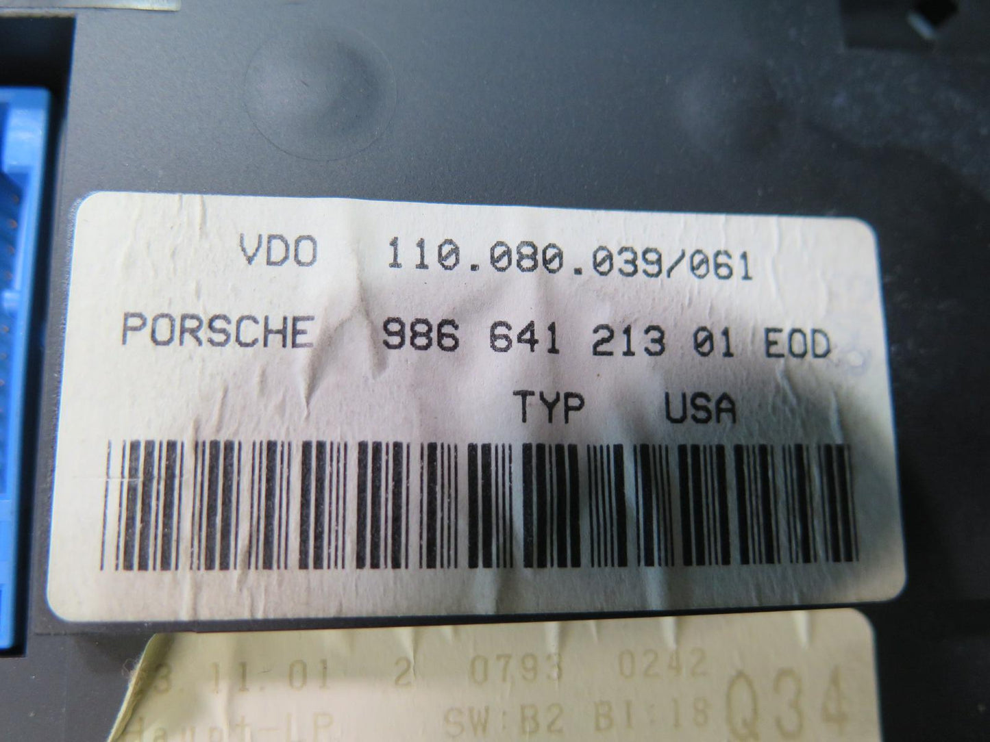 2000-2004 Porsche Boxster 986 S M/T  Instrument Cluster Gauge Speedometer w Trim