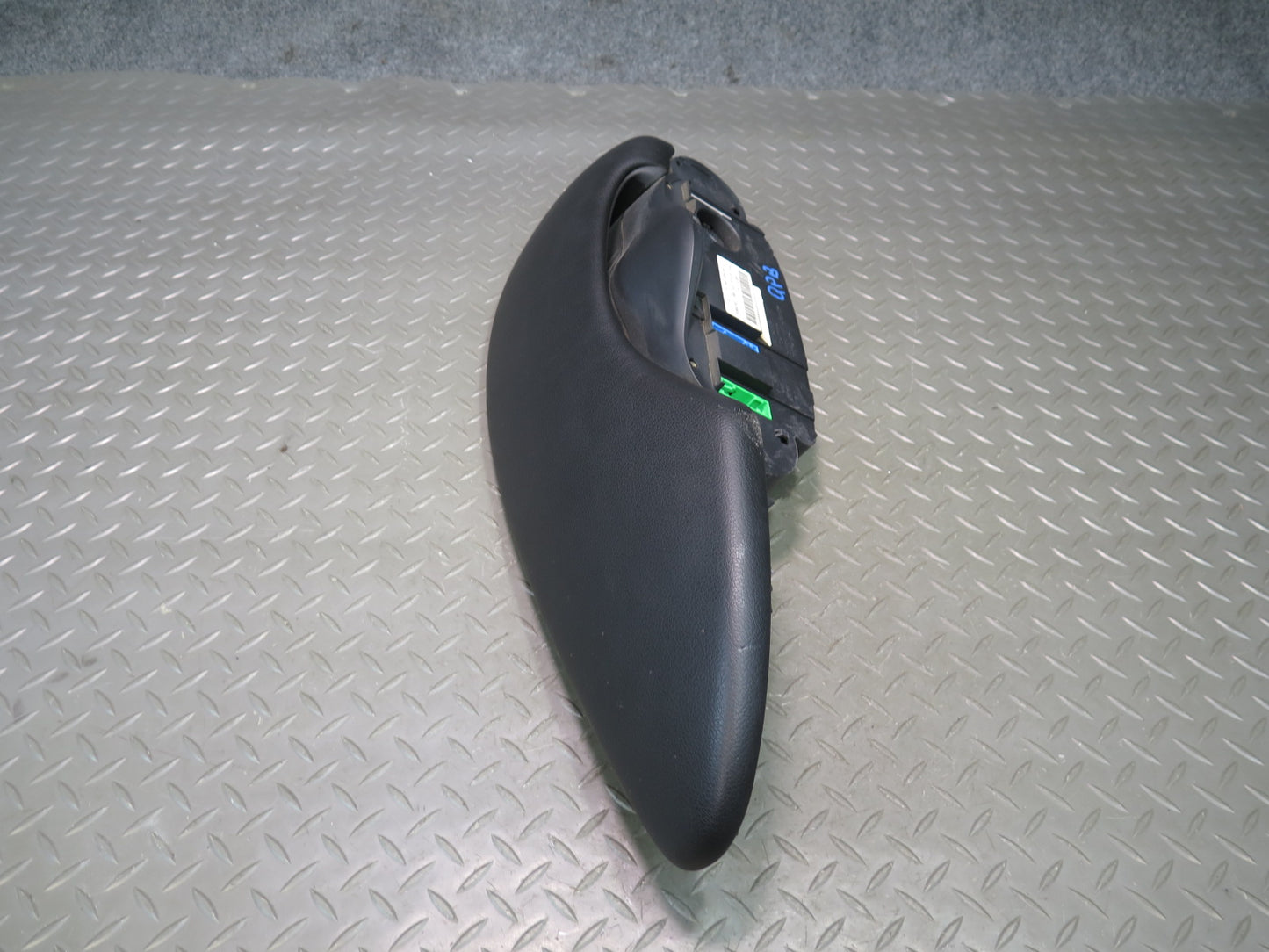 2000-2004 Porsche Boxster 986 S M/T  Instrument Cluster Gauge Speedometer w Trim