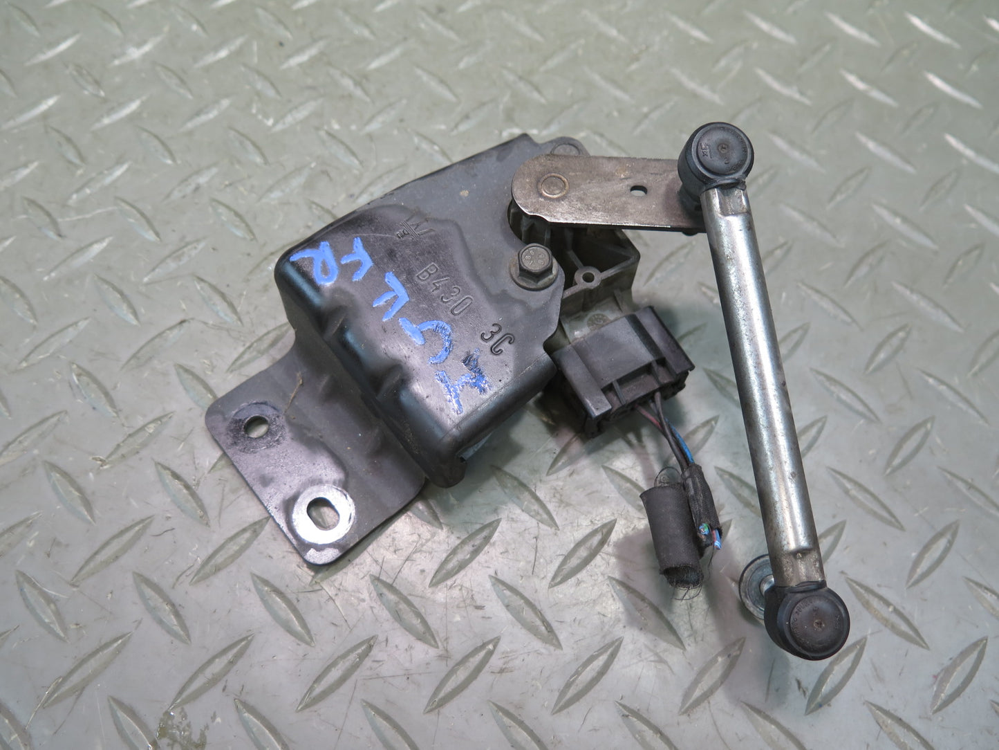 2014-2020 Maserati Ghibli M157 Rear Right Suspension Height Level Sensor