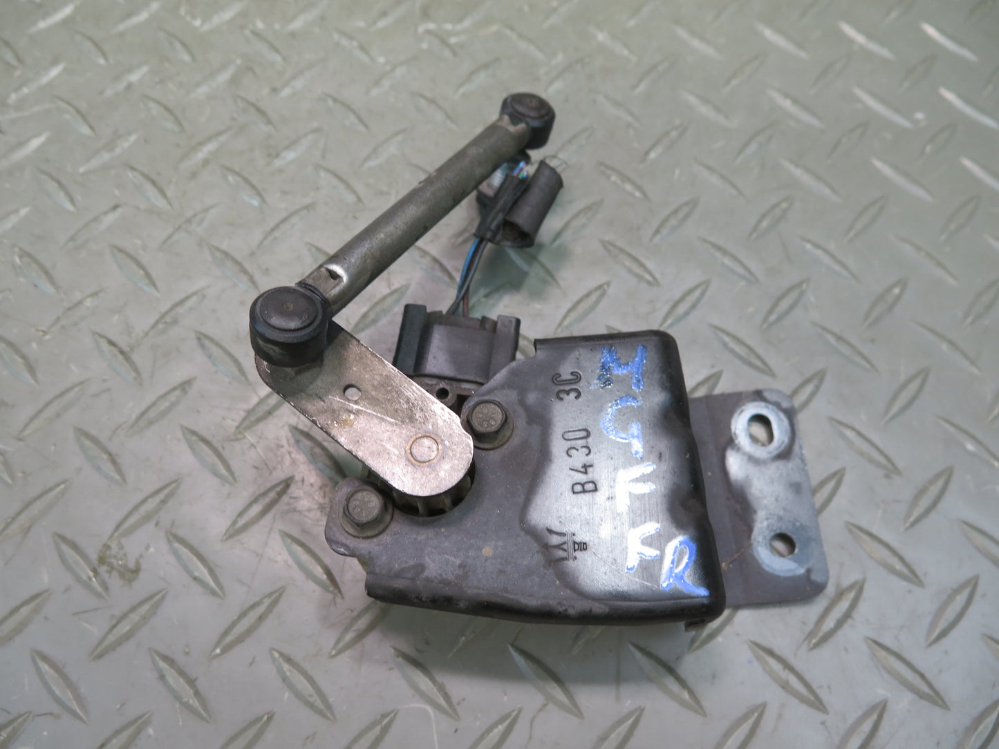 2014-2020 Maserati Ghibli M157 Rear Right Suspension Height Level Sensor