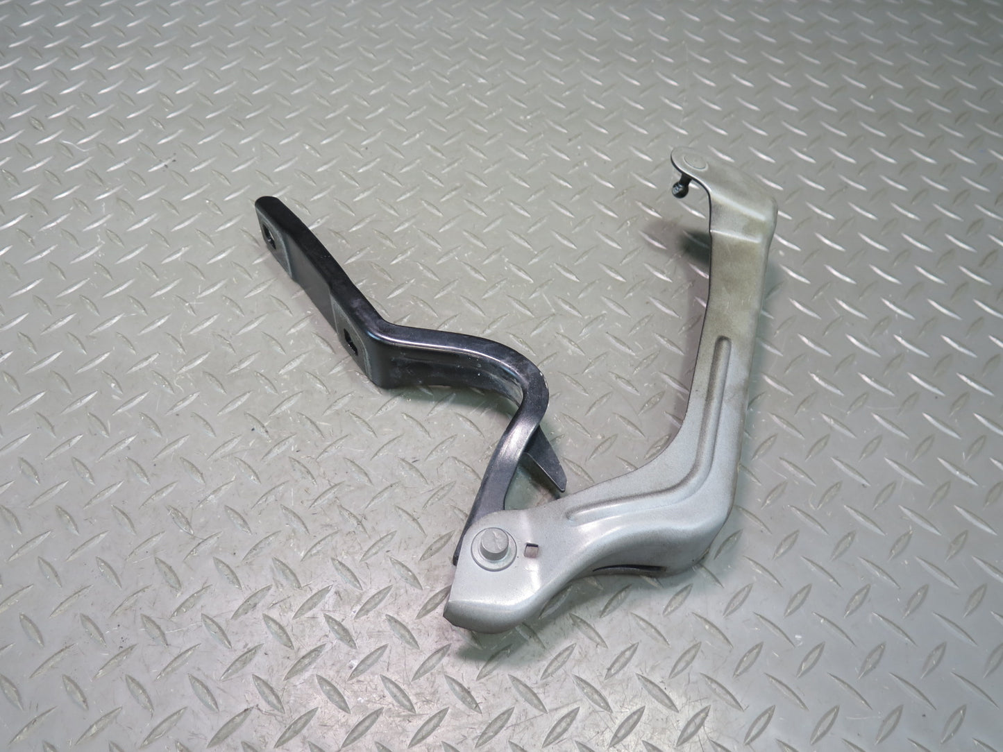 2014-2020 Maserati Ghibli M157 Left & Right Side Hood Bonnet Hinge Support Set