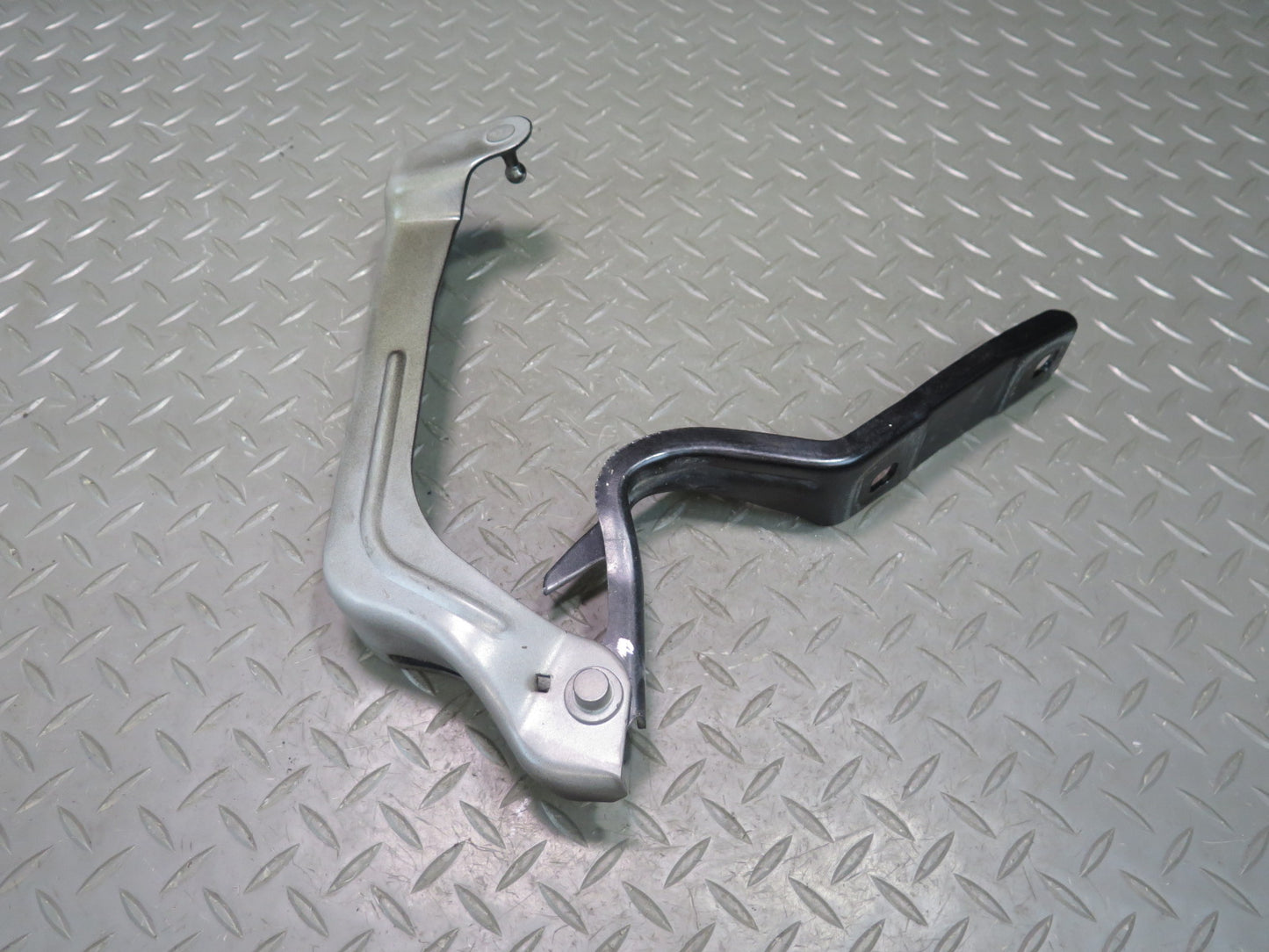 2014-2020 Maserati Ghibli M157 Left & Right Side Hood Bonnet Hinge Support Set