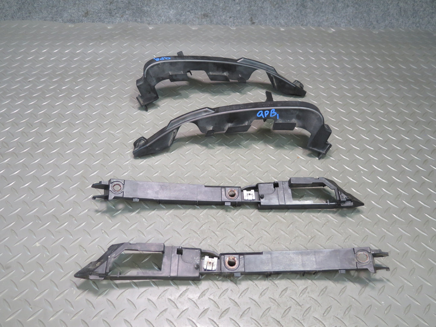 1997-2004 Porsche Boxster 986 Front Bumper Mount Bracket Support Set of 4