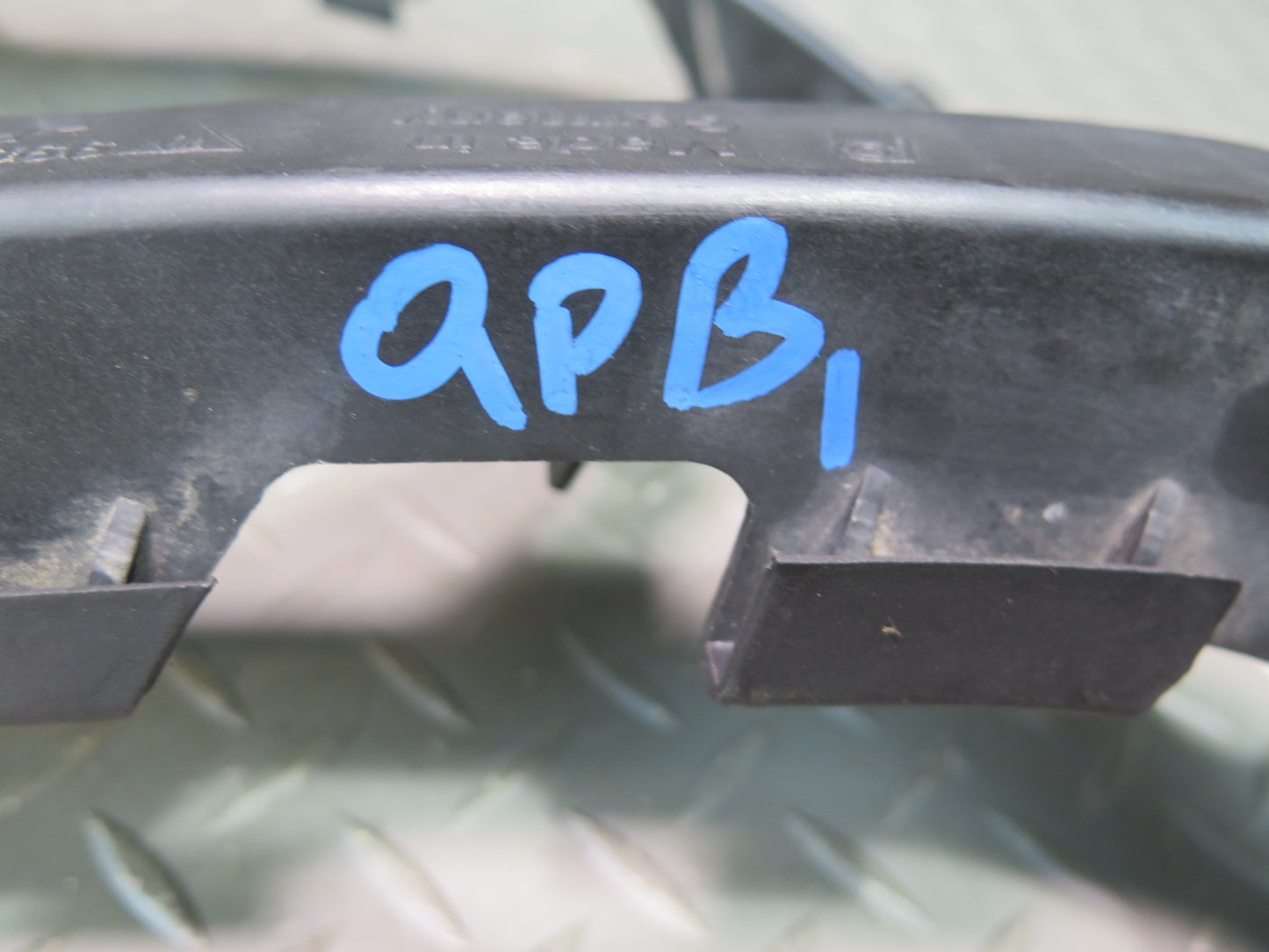 1997-2004 Porsche Boxster 986 Front Bumper Mount Bracket Support Set of 4