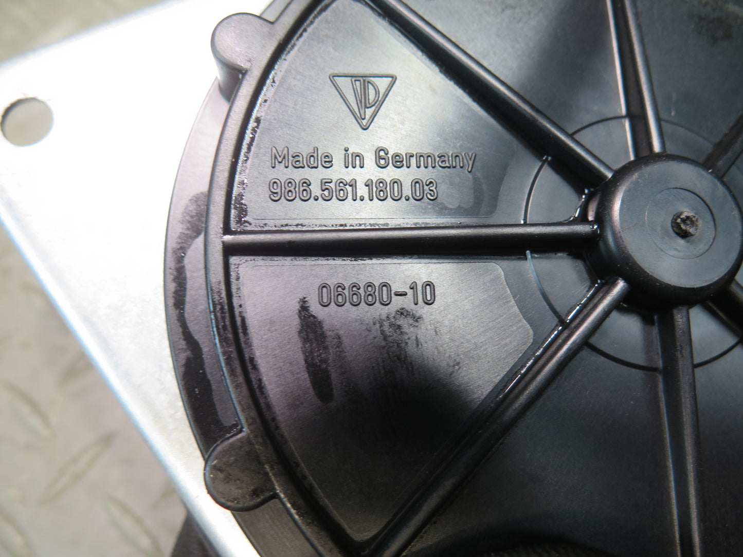 1997-2004 Porsche Boxster 986 TOP Roof Motor Lock Latch Mechanism