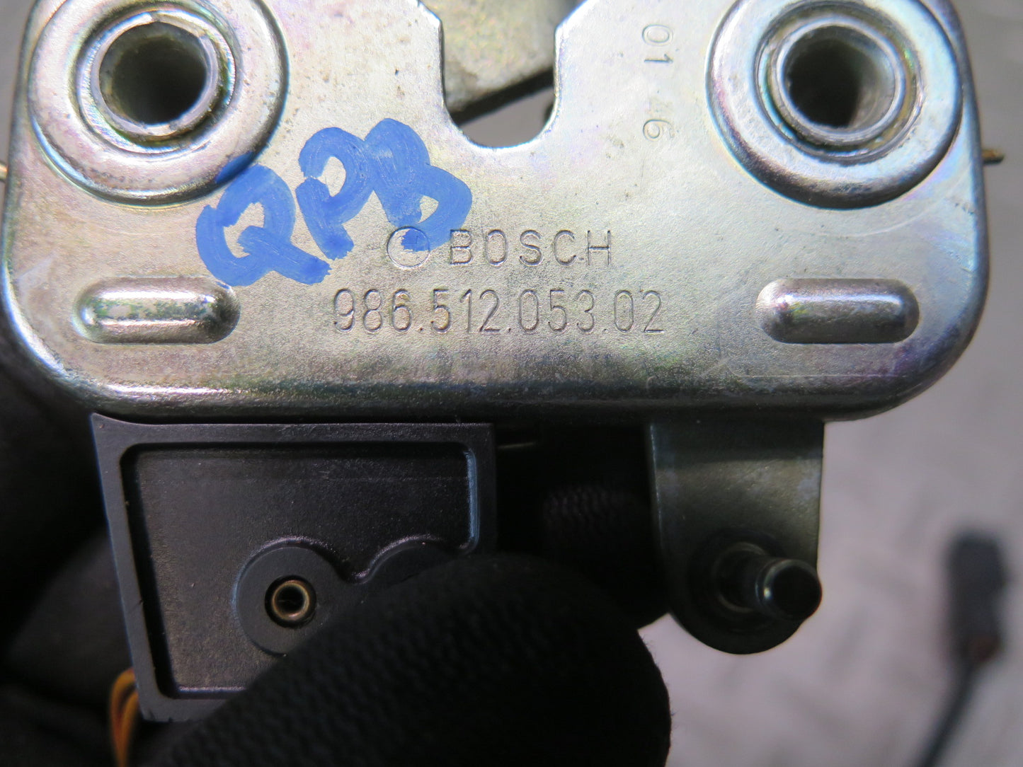 1997-2004 Porsche Boxster 986 Rear Trunk Lid Lock Latch 98651205302