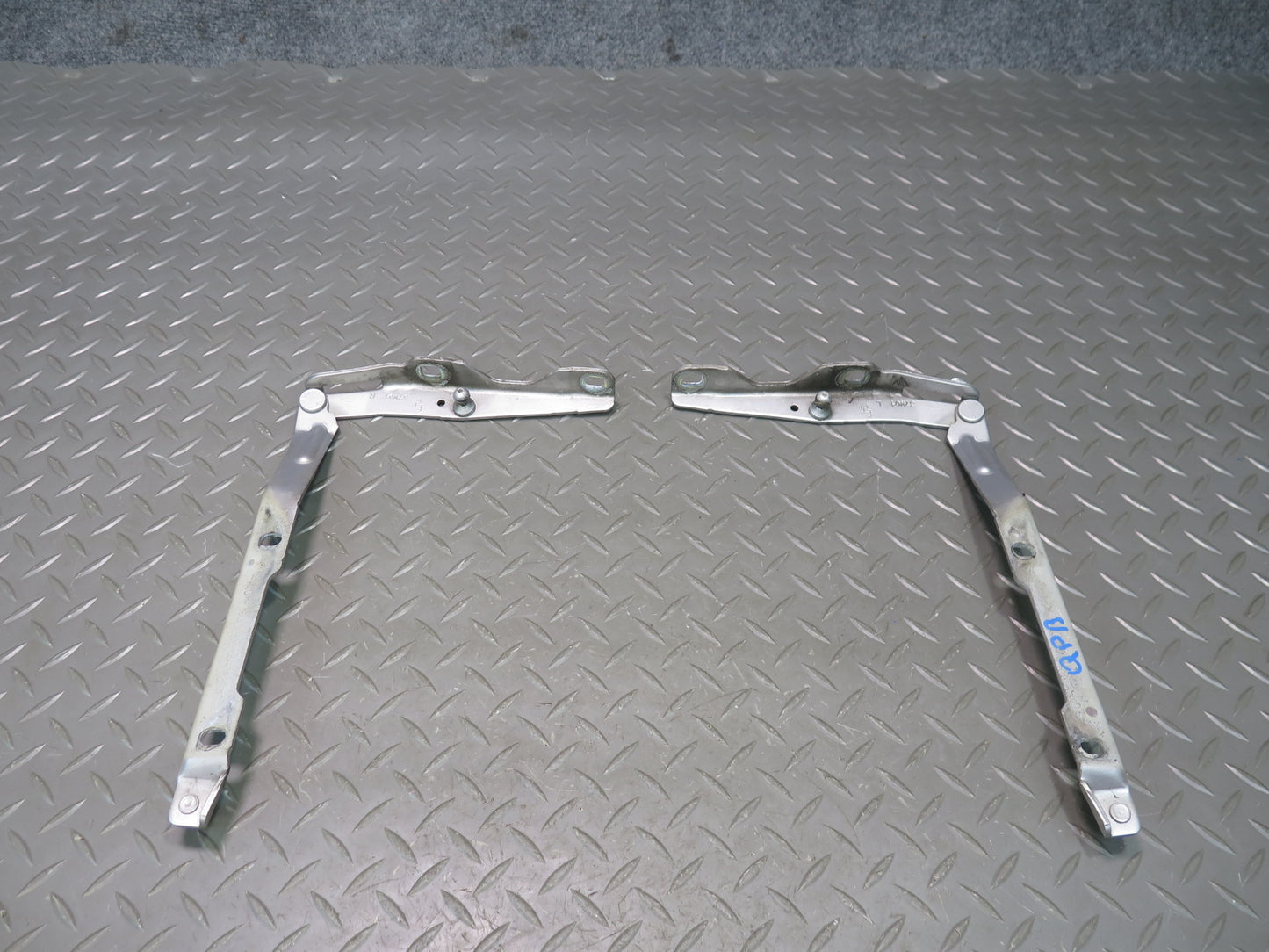 1997-2004 Porsche Boxster 986 Front Left & Right Hood Bonnet Hinge Set of 2