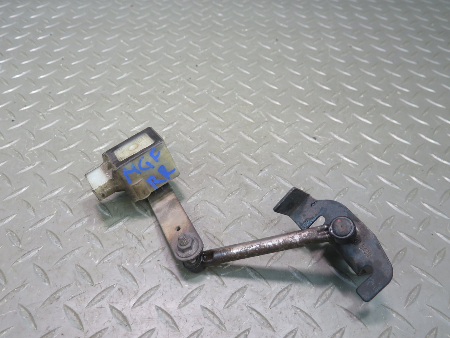 2014-2020 Maserati Ghibli M157 Rear Right Suspension Height Level Sensor