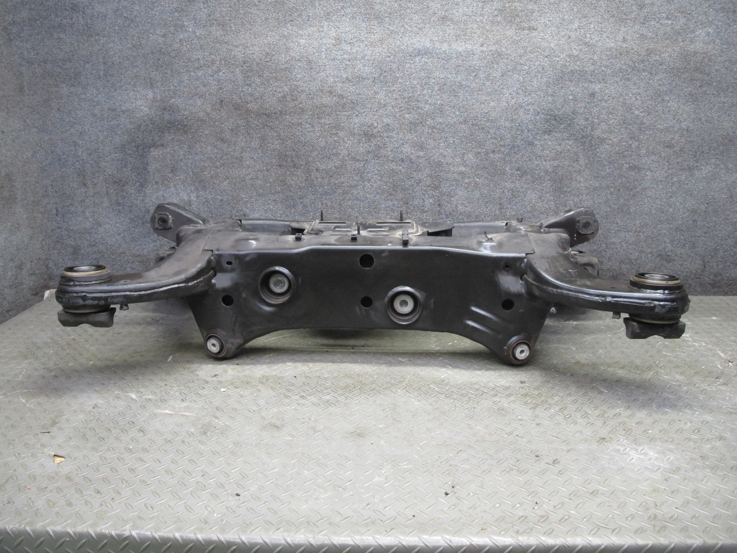 2014-2020 Maserati Ghibli M157 SQ4 AWD Rear Subframe Crossmember Carrier
