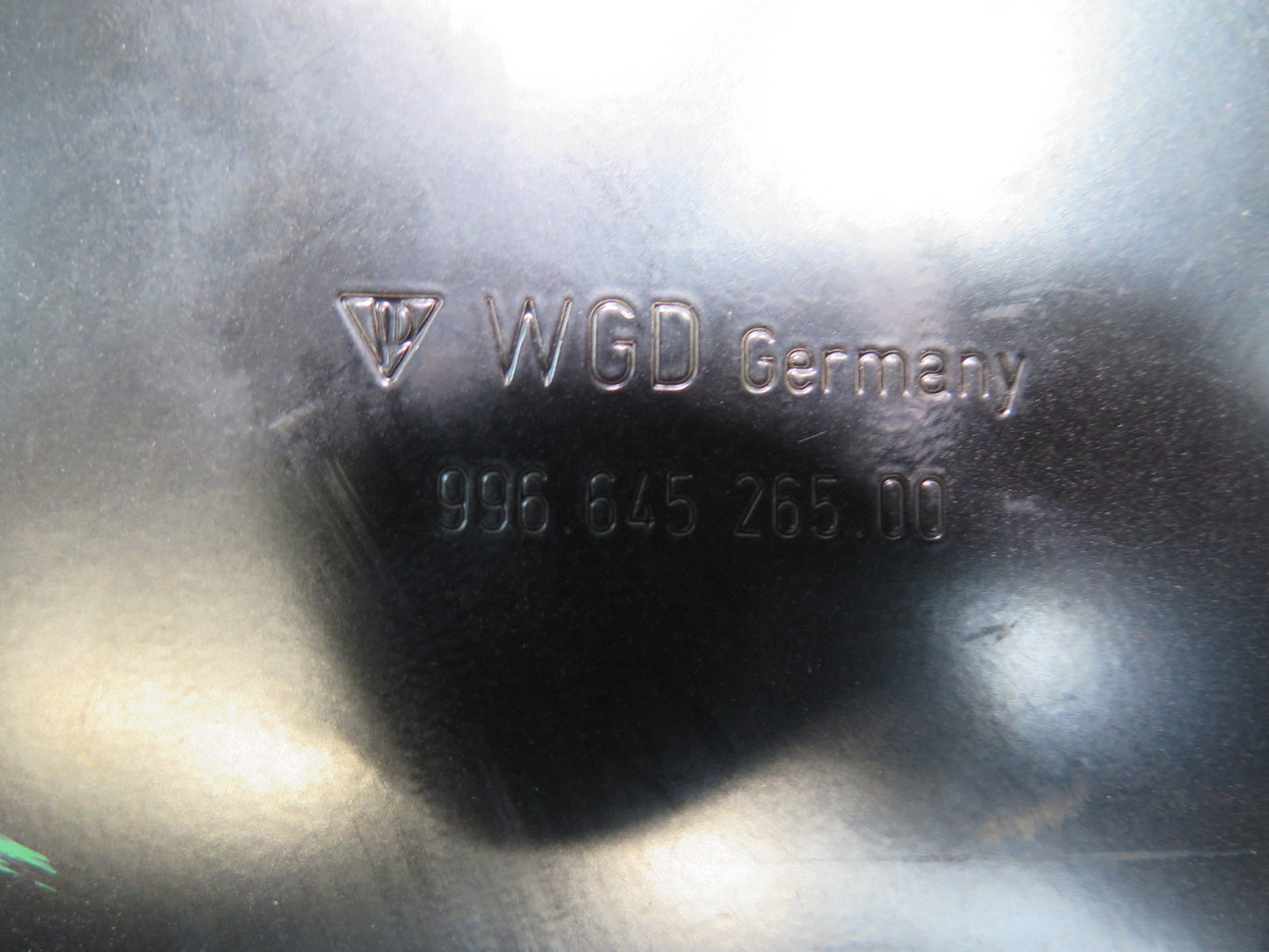 2002-2004 Porsche 911 996 Audio System Amplifier AMP w Bracket 99664525501