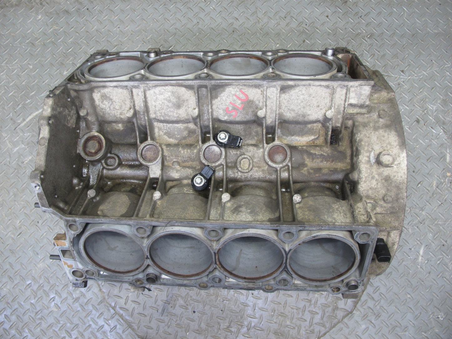 99-02 Mercedes R129 SL500 M113.961 Engine Cylinder Block w Crankshaft OEM