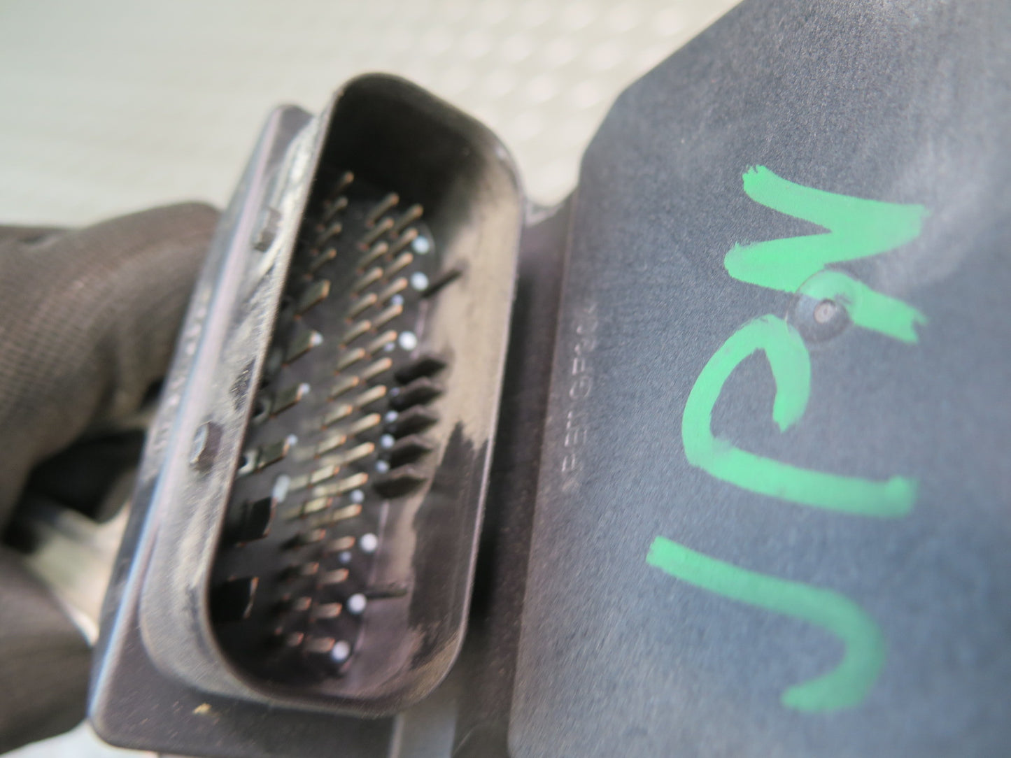 2001-2004 Porsche 911 996 AWD Anti Lock Brake ABS Pump Module 0265950042 OEM