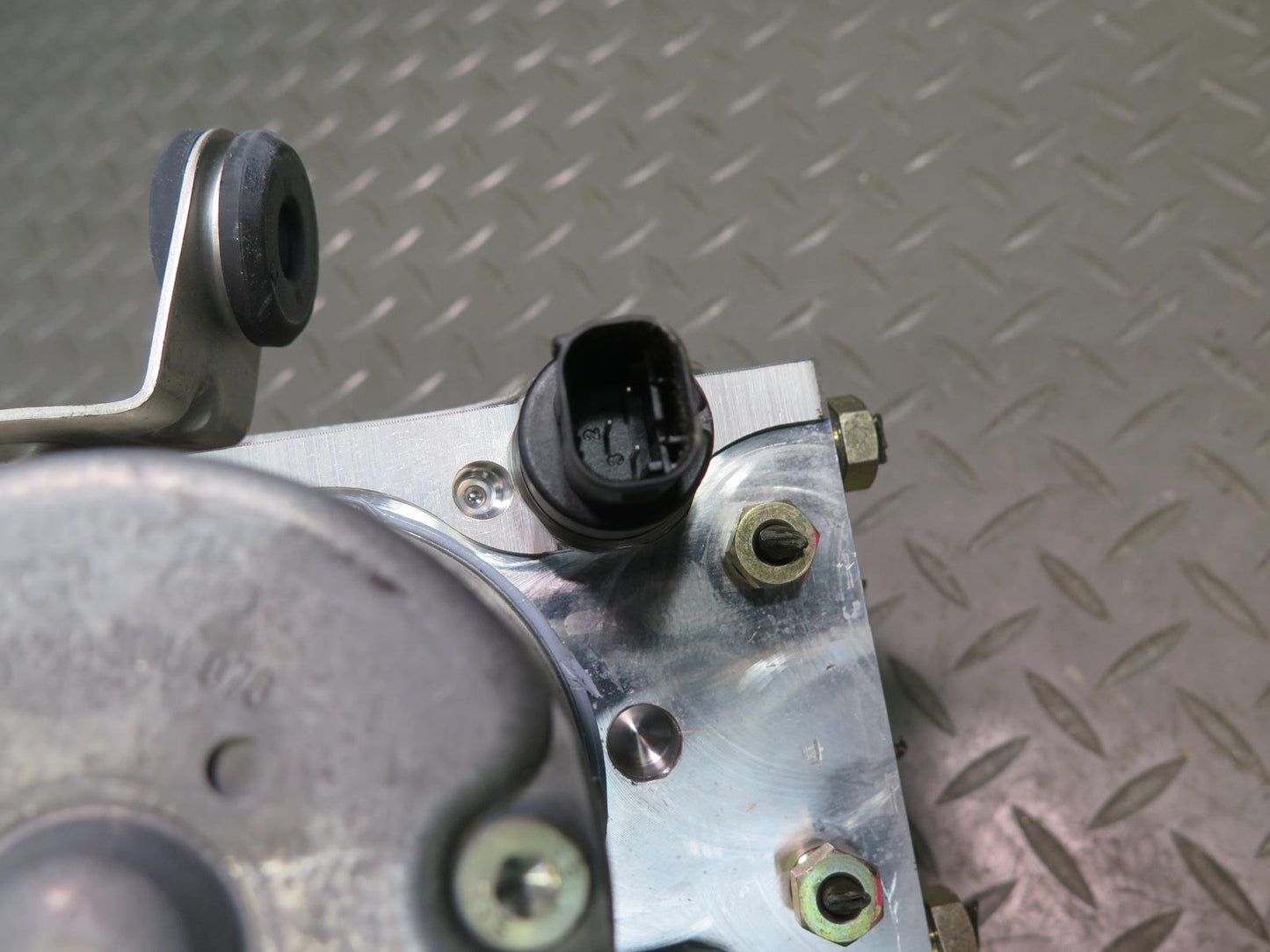 2001-2004 Porsche 911 996 AWD Anti Lock Brake ABS Pump Module 0265950042 OEM