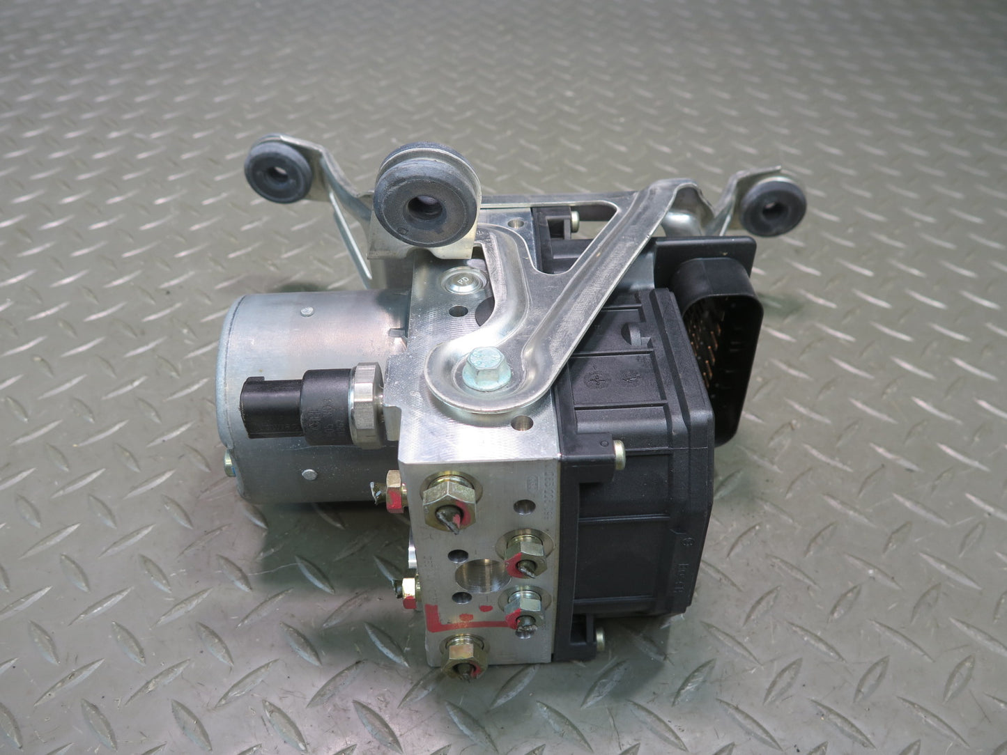 2001-2004 Porsche 911 996 AWD Anti Lock Brake ABS Pump Module 0265950042 OEM