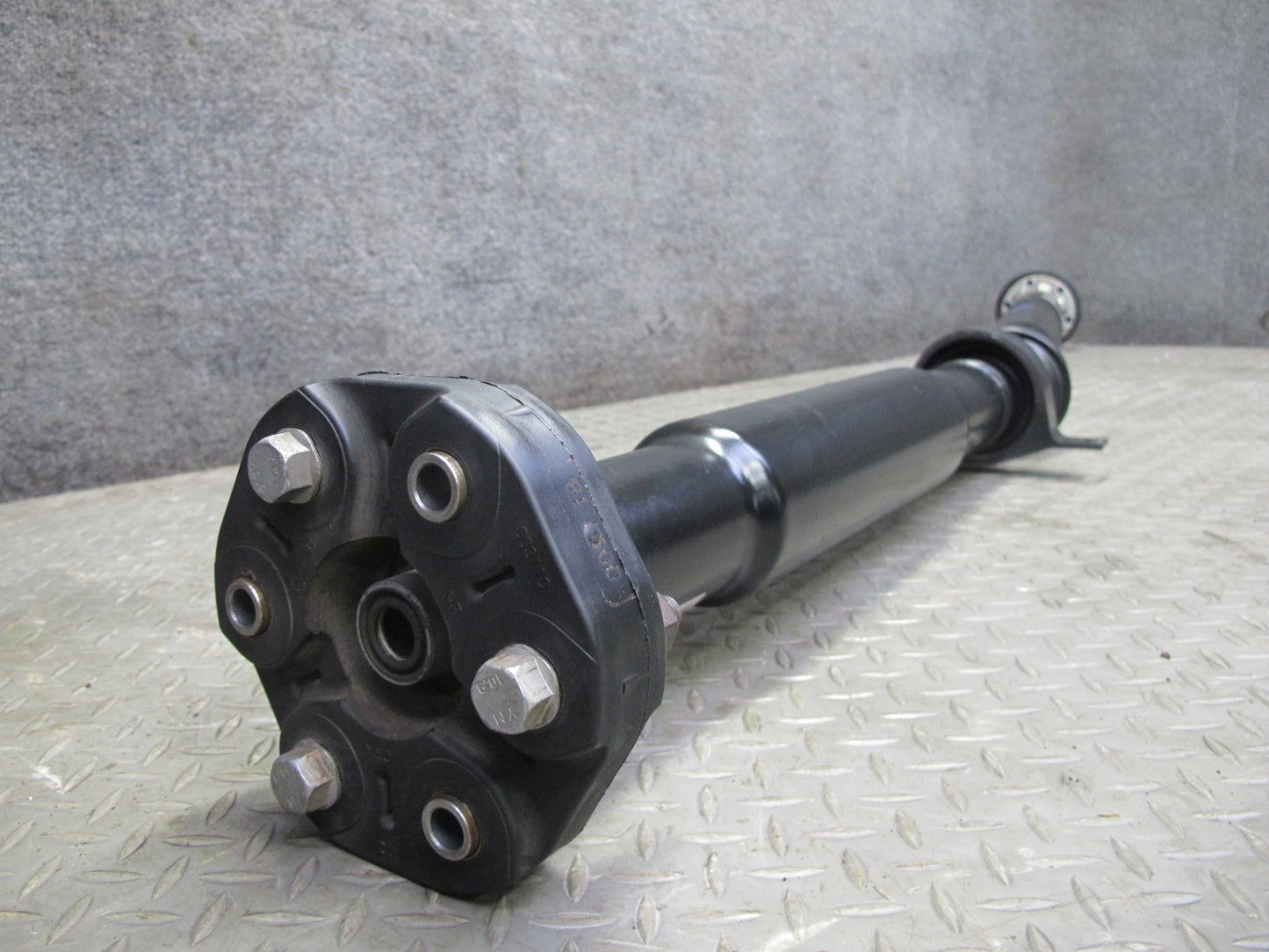 2014-2020 Maserati Ghibli M157 SQ4 AWD Rear Drive Shaft Driveshaft Propeller