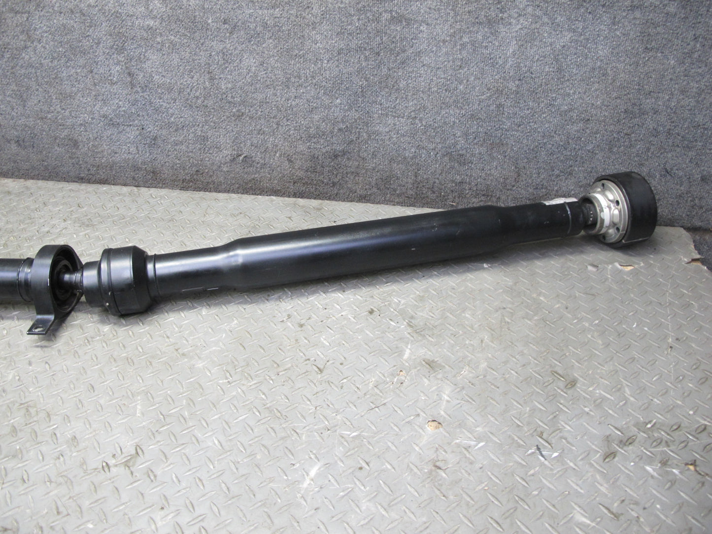 2014-2020 Maserati Ghibli M157 SQ4 AWD Rear Drive Shaft Driveshaft Propeller