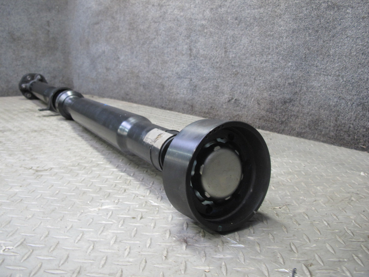 2014-2020 Maserati Ghibli M157 SQ4 AWD Rear Drive Shaft Driveshaft Propeller