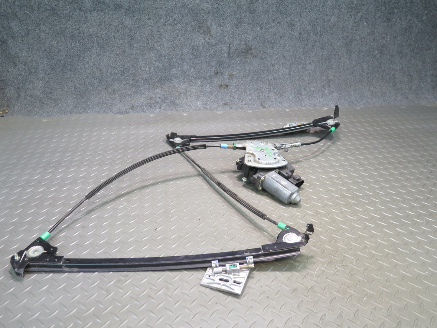1999-2004 Porsche Carrera 911 996 Left Door Window Regulator w Motor