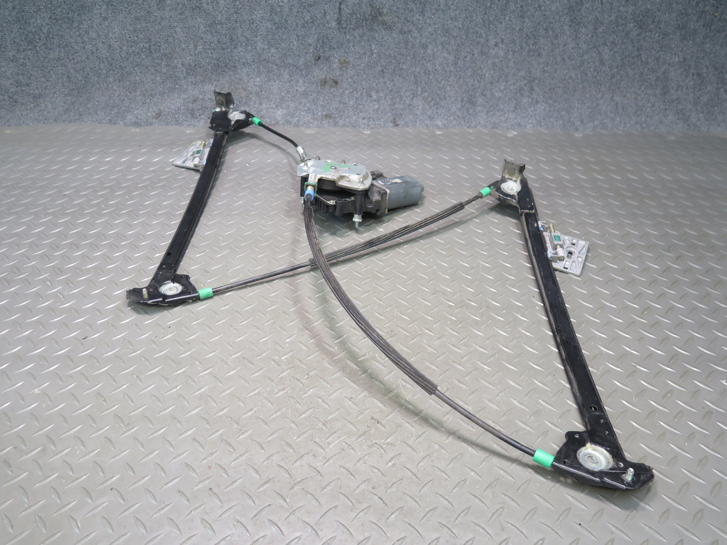 1999-2004 Porsche Carrera 911 996 Left Door Window Regulator w Motor