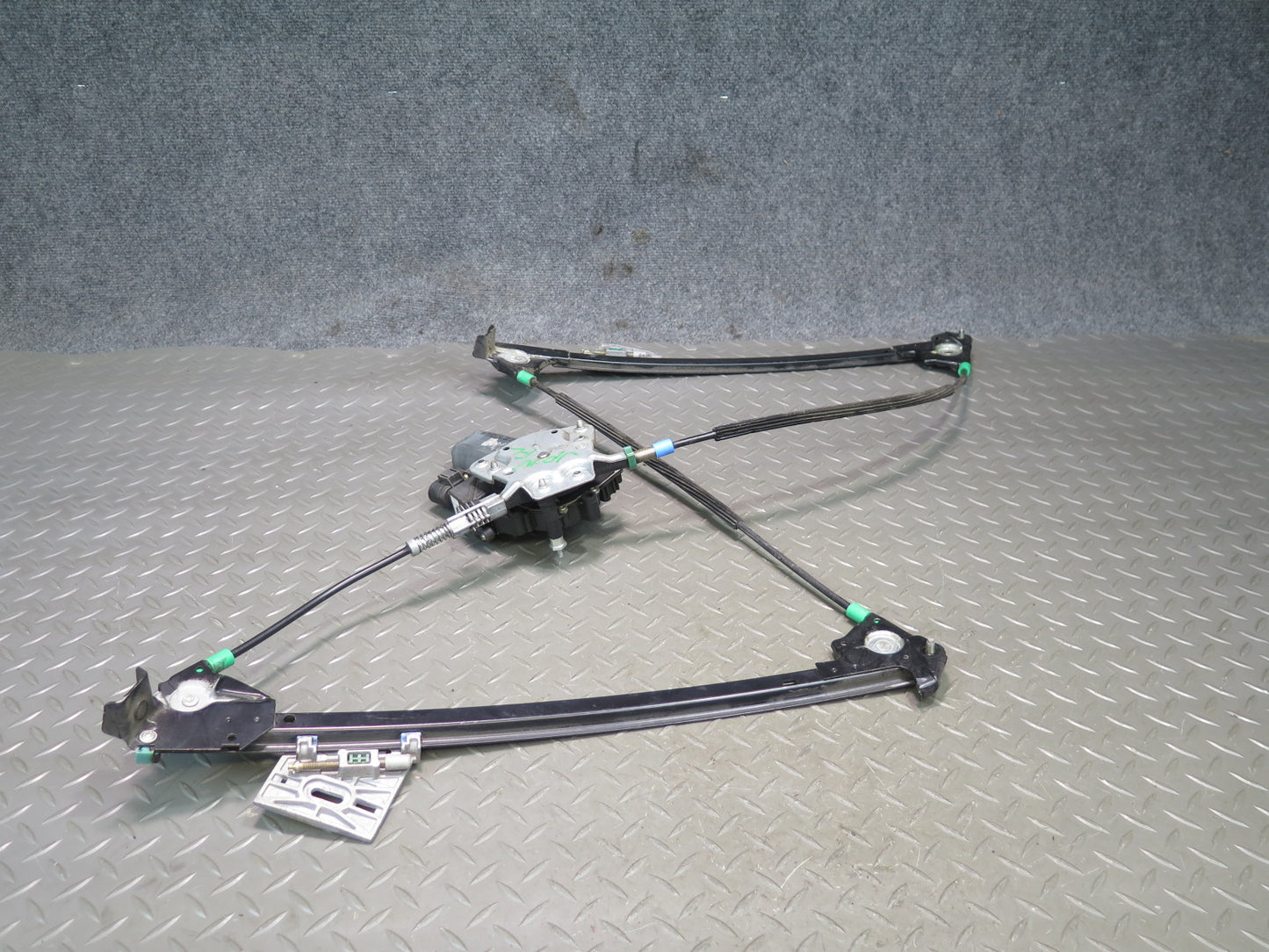 1999-2004 Porsche Carrera 911 996 Left Door Window Regulator w Motor
