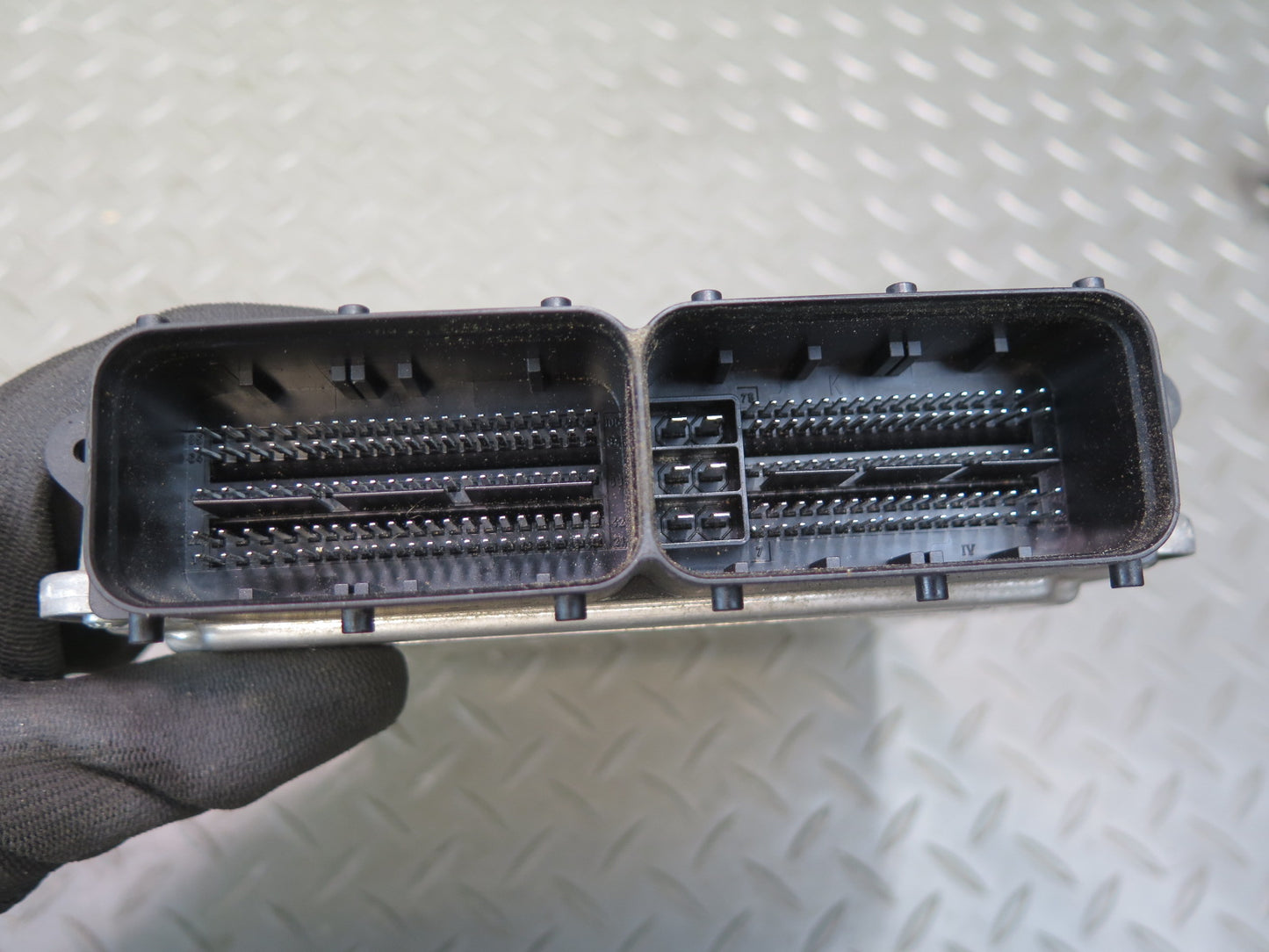 2014 Maserati Ghibli M157 SQ4 Engine ECU Speedo BCM Steering Module Lock KEY Set