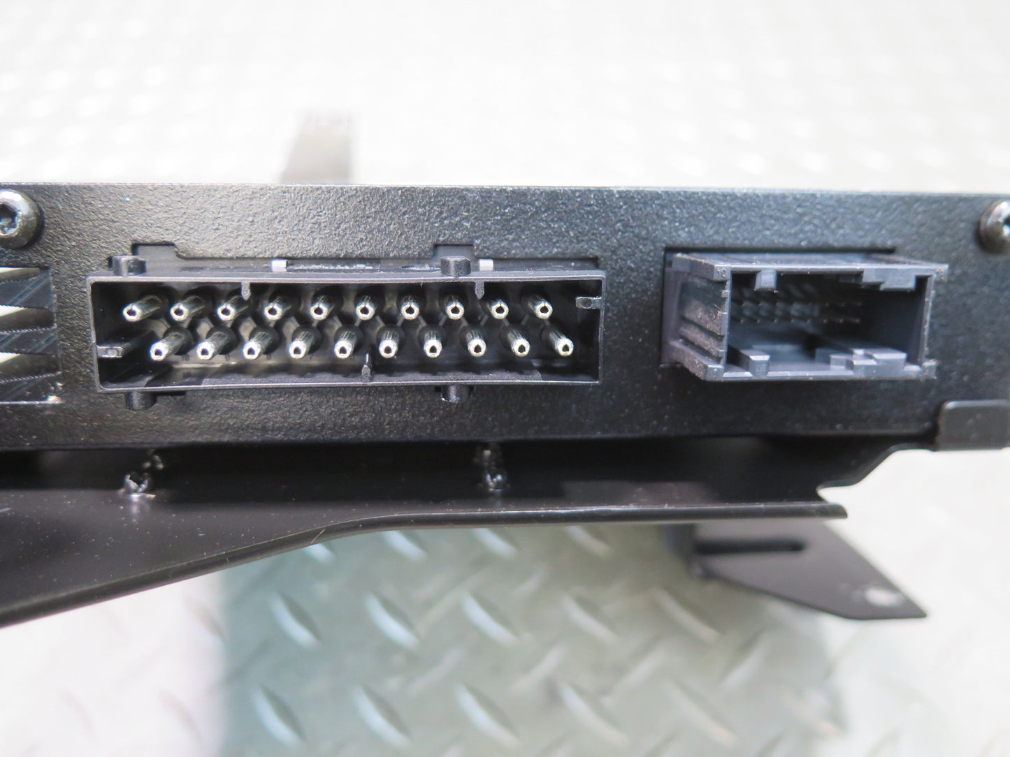 2001-2002 Porsche Boxster 986 Junction Fuse Relay Box Module Unit