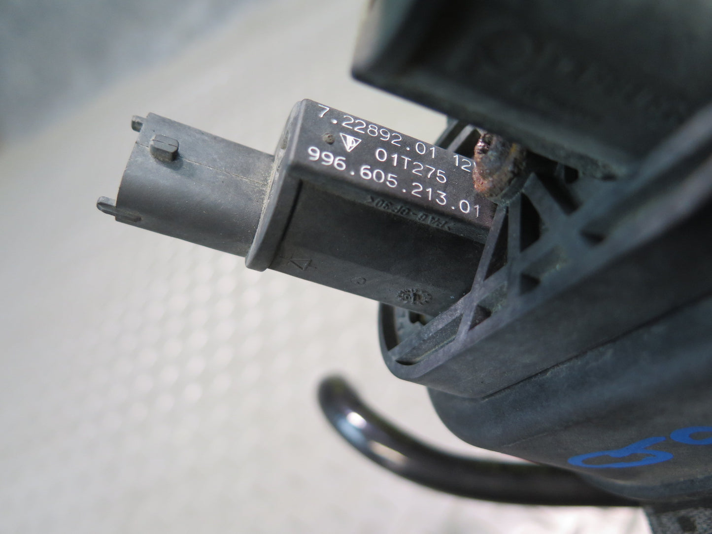 1997-2004 Porsche Boxster 986 Fuel Evap Vapor Charcoal Canister Vent Valve