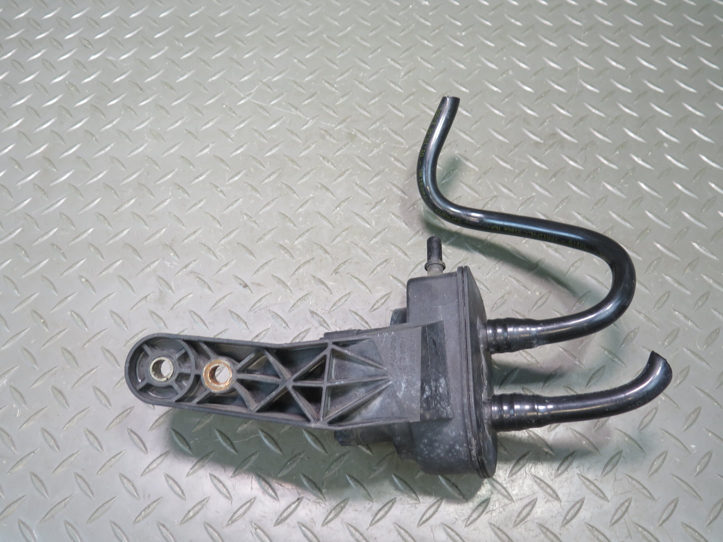 1997-2004 Porsche Boxster 986 Fuel Evap Vapor Charcoal Canister Vent Valve